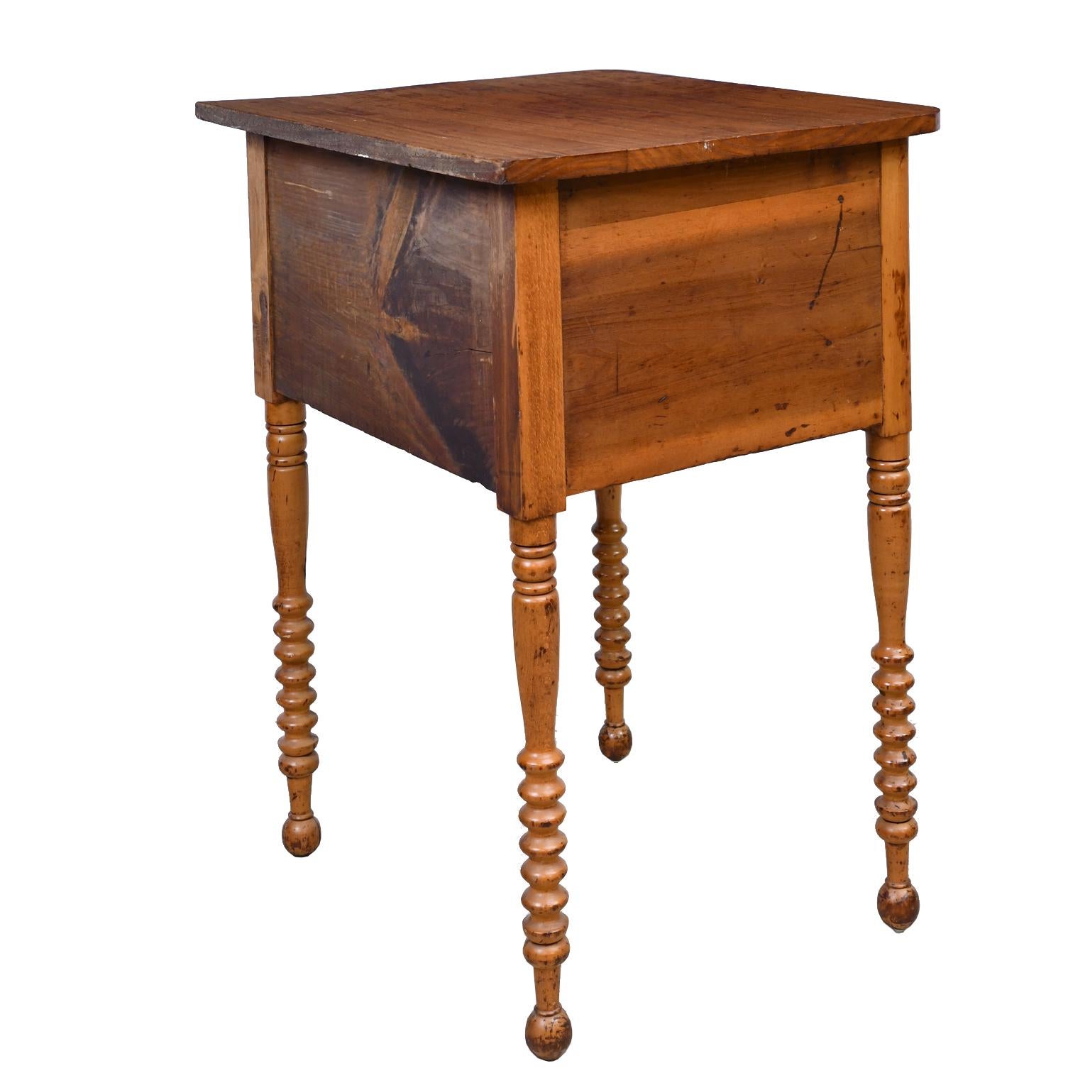 Federal Country Table or Nightstand in Fruitwood with Drawers, Pennsylvania 1