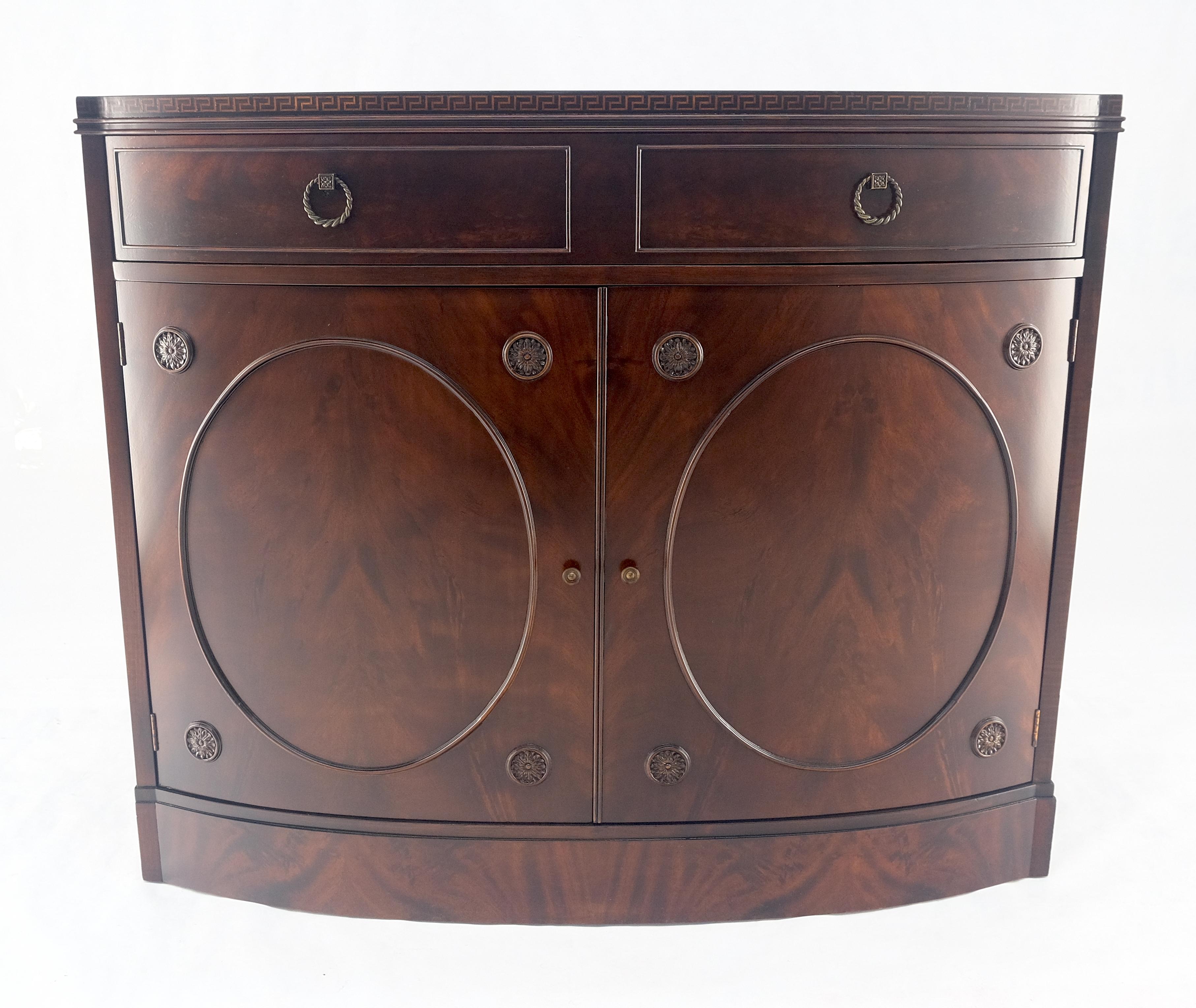 Ottone Feder Flame Crotch Mahogany Bow Front Double Door Sideboard MINT! in vendita