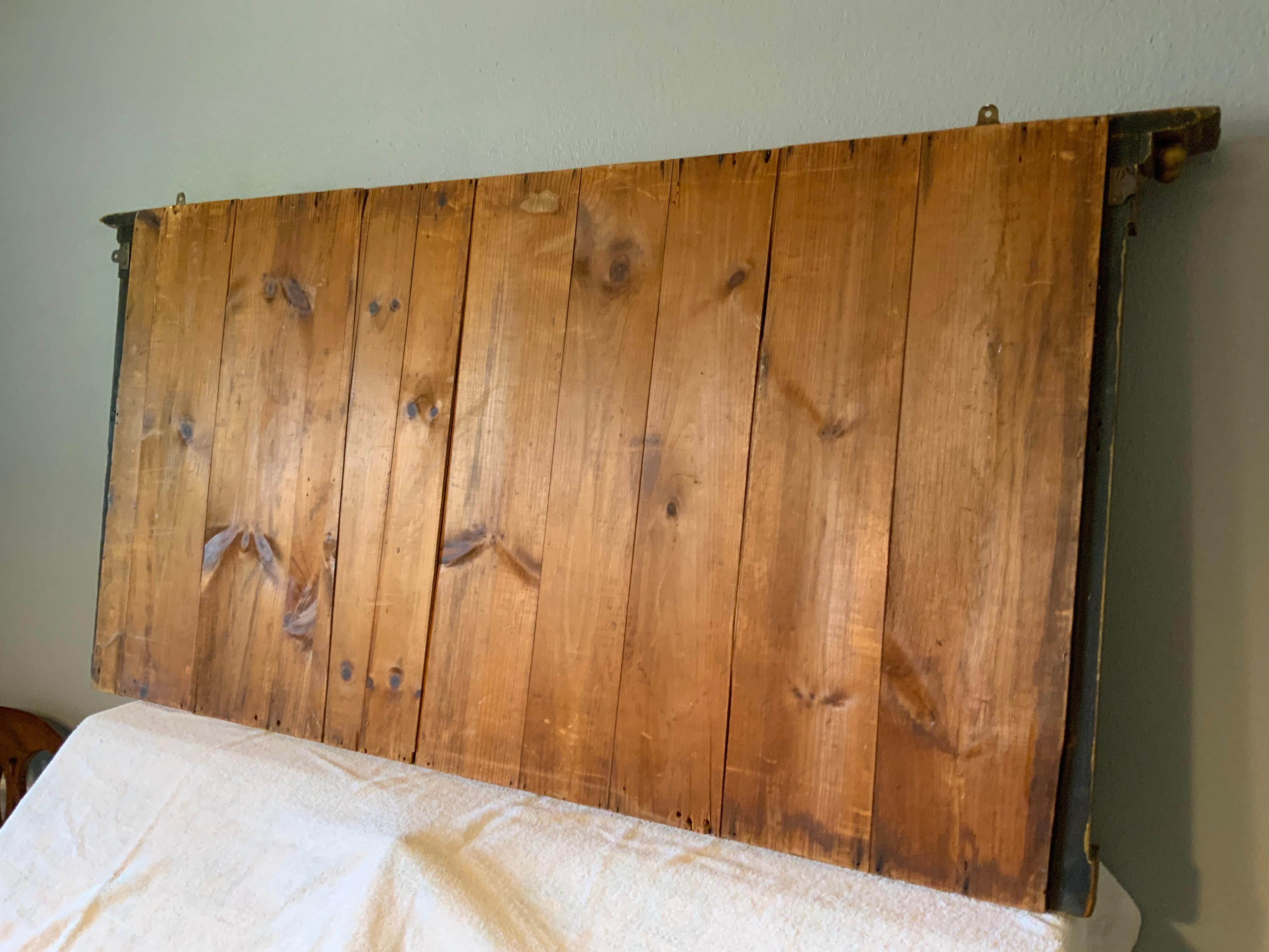 Federal Gilt Over Mantle Mirror For Sale 3