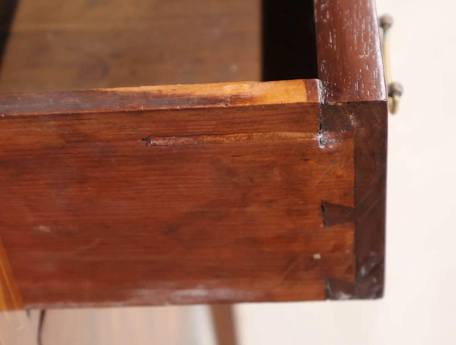 XIX secolo Credenza Feder in mogano intarsiato, 1800-1820 ca. in vendita