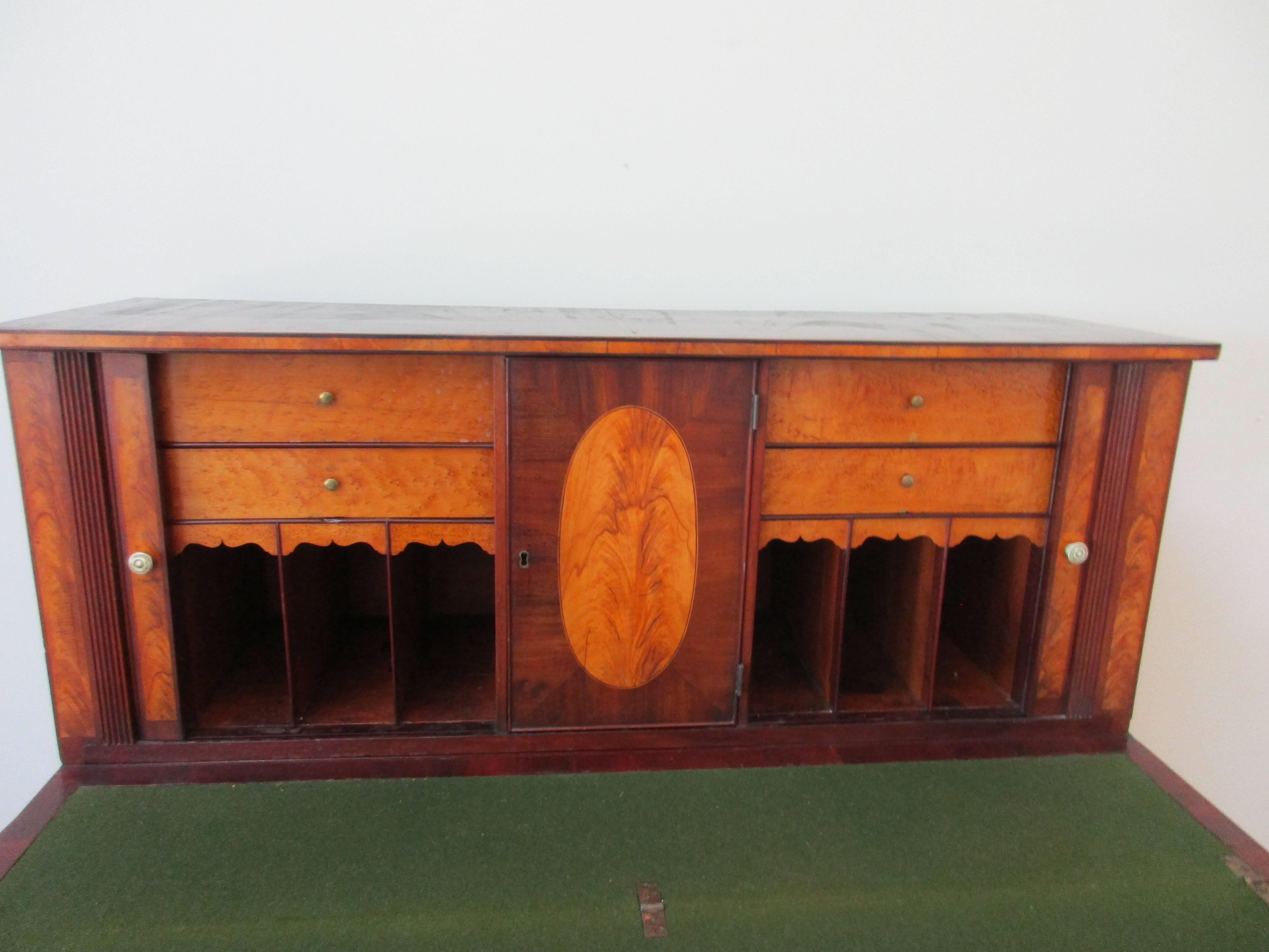 Federal Mahogany and Birch Inlaid Secretary/Desk sq In Good Condition For Sale In Water Mill, NY