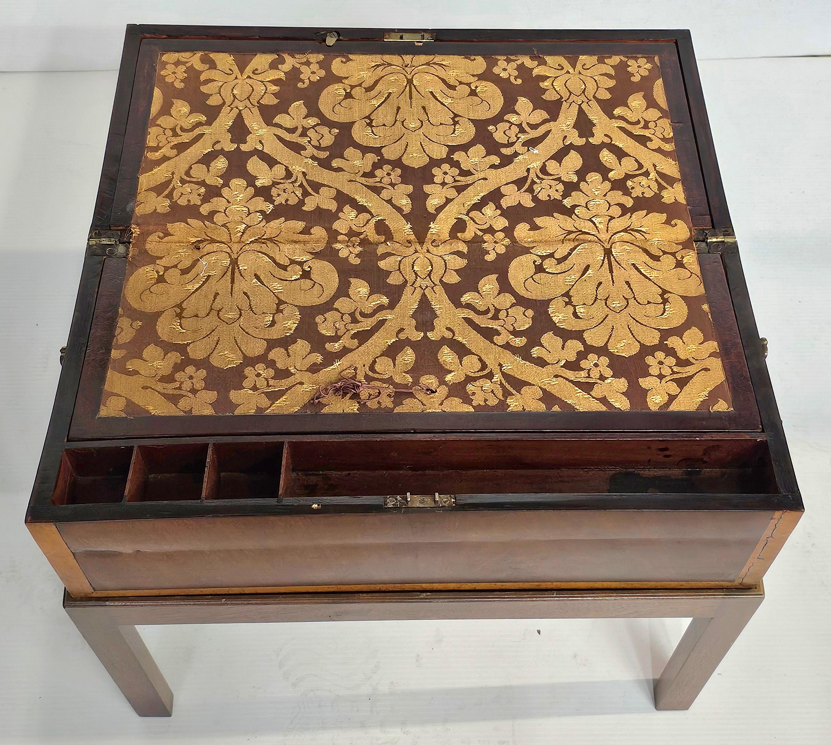 Federal Mahogany and Birdseye Maple Lap Desk on Stand, Circa 1810s For Sale 1