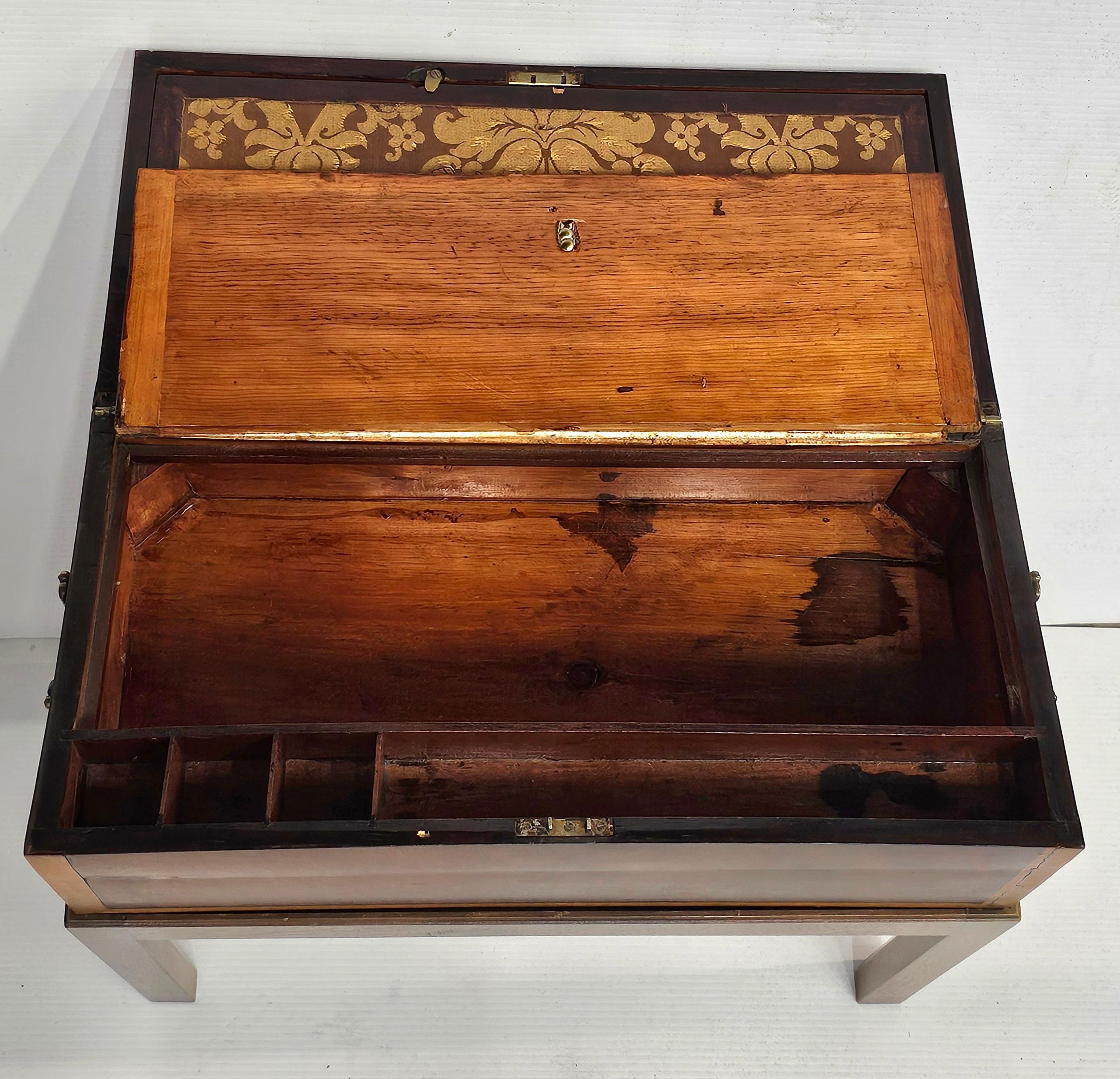 Federal Mahogany and Birdseye Maple Lap Desk on Stand, Circa 1810s For Sale 2