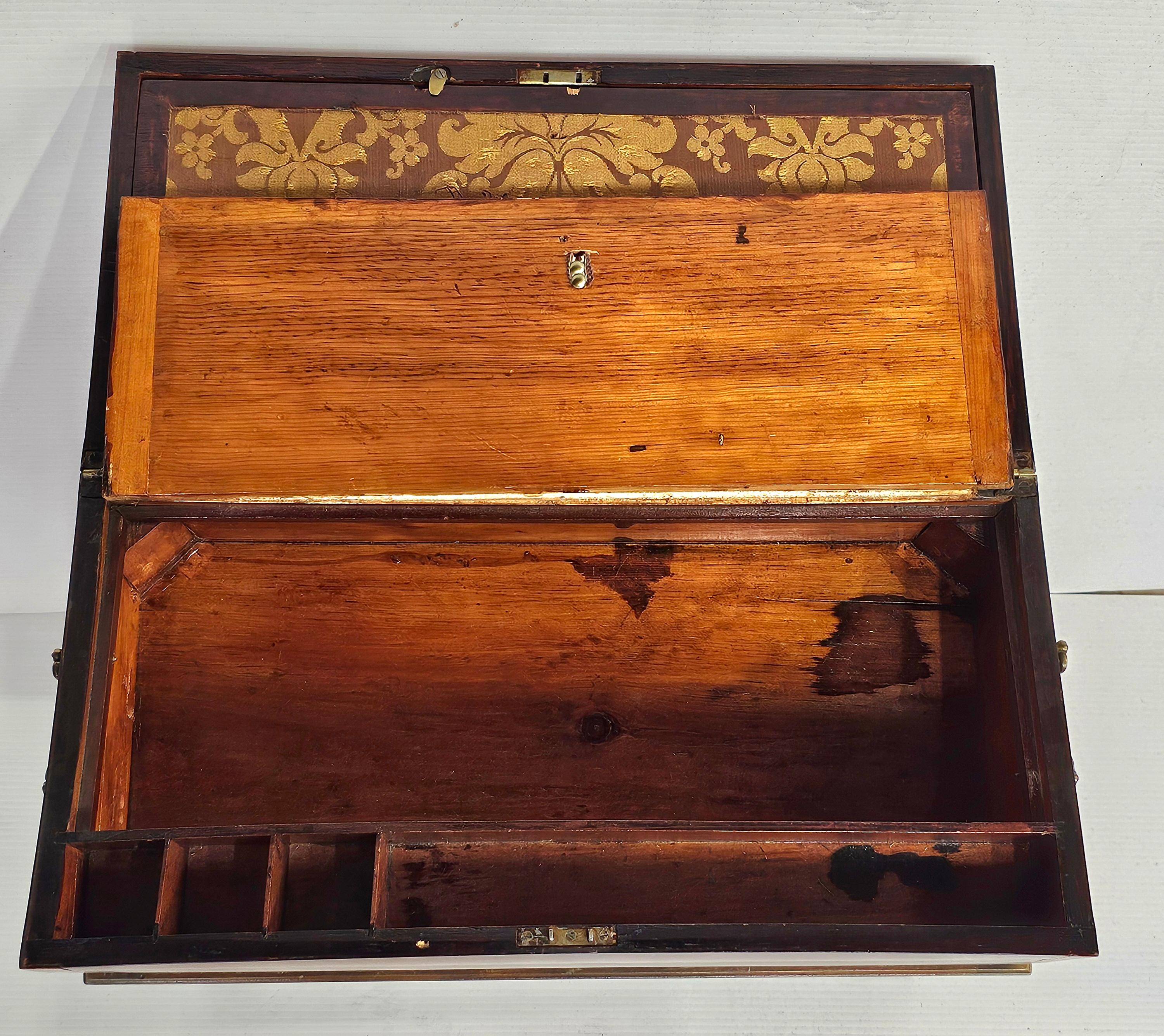 Federal Mahogany and Birdseye Maple Lap Desk on Stand, Circa 1810s For Sale 3