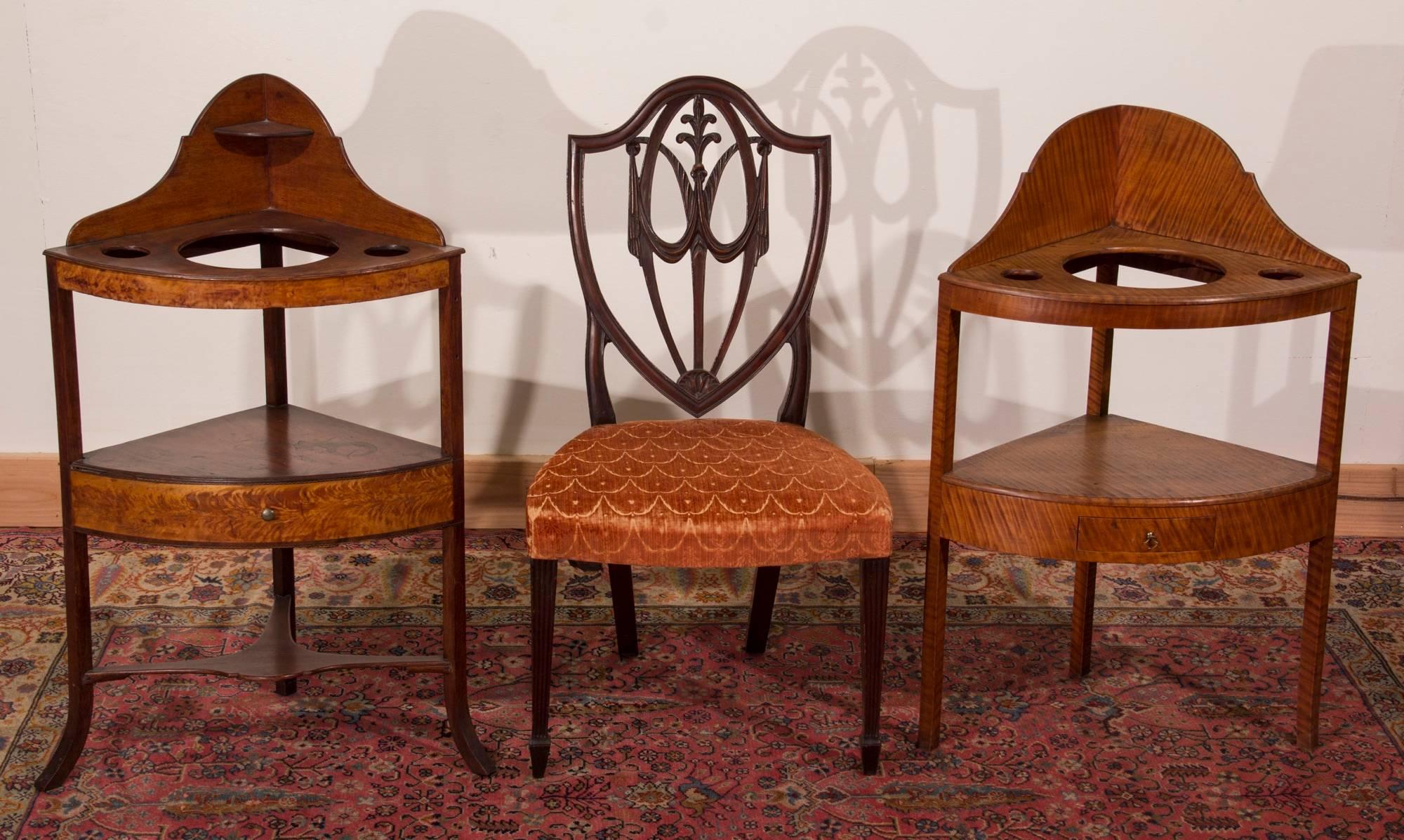 Federal Mahogany and Flamed Birch Veneer Basin Stand, Boston, circa 1800 For Sale 3