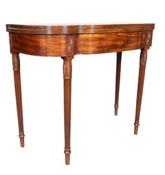 Table à cartes fédérale en acajou