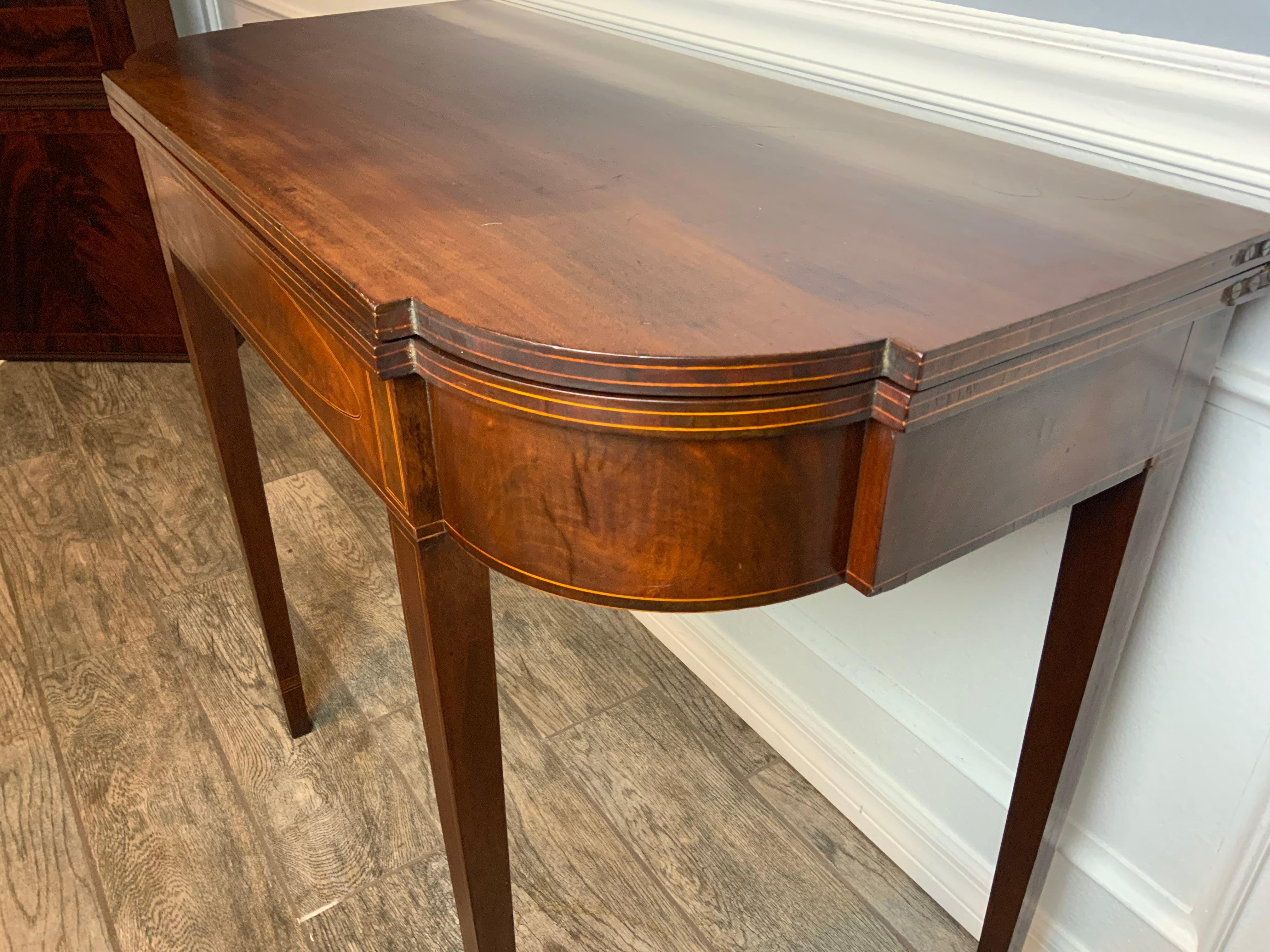 Federal Mahogany Card Table In Good Condition For Sale In Bradenton, FL