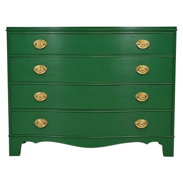 Comò frontale in mogano Feder di West Michigan Furniture, appena rifinito in vendita