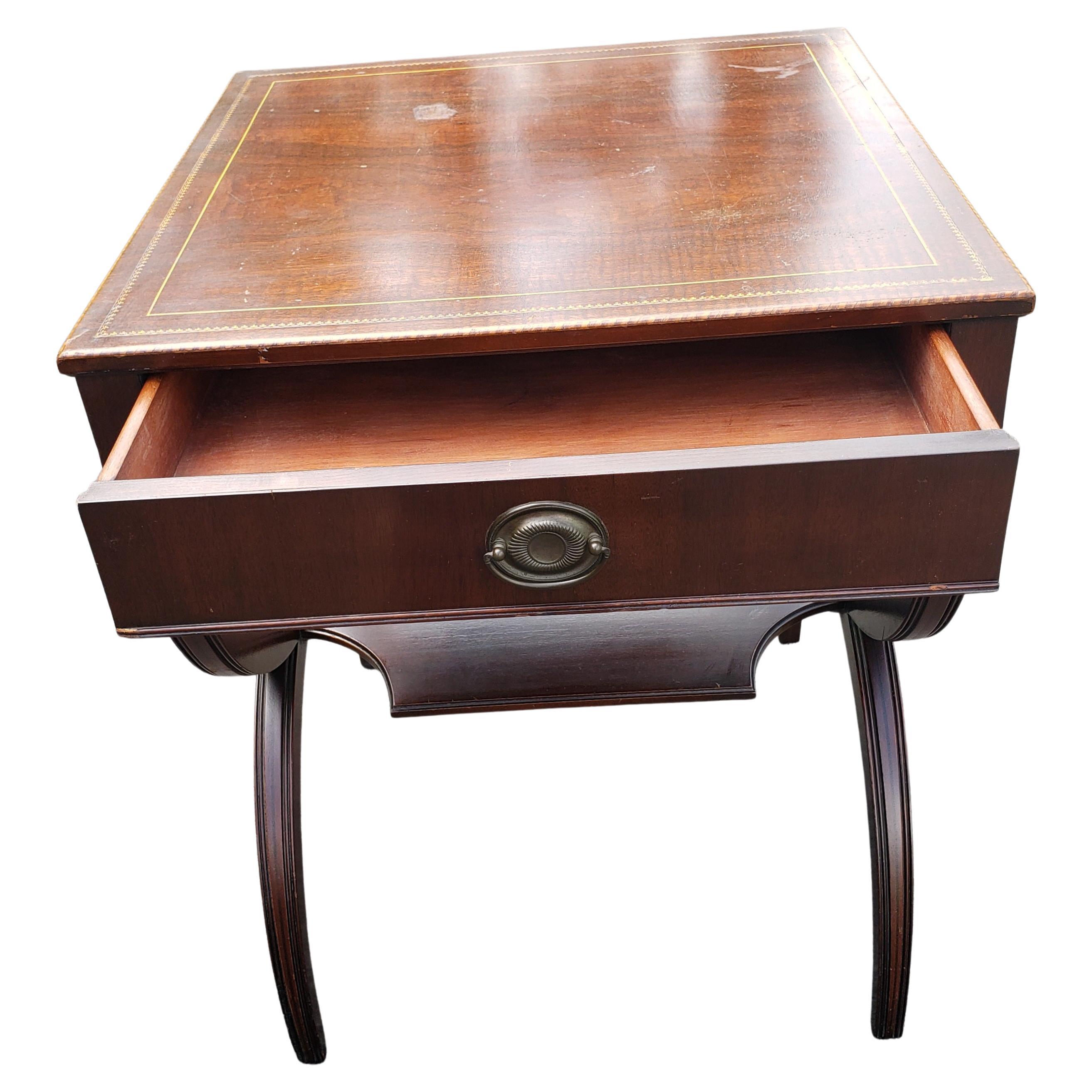 Federal Mahogany Inlaid and Stinciled Top Accent Table For Sale 1