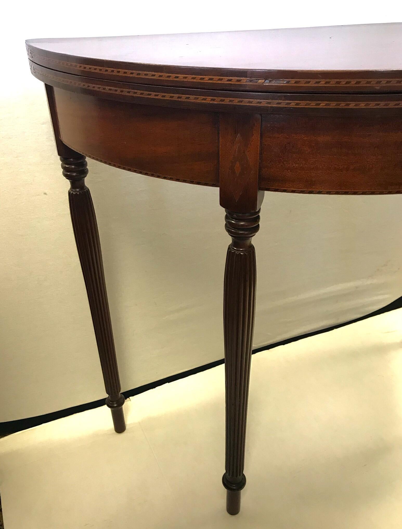 Federal Mahogany Inlaid Demilune Game Card Console Table In Good Condition In West Hartford, CT
