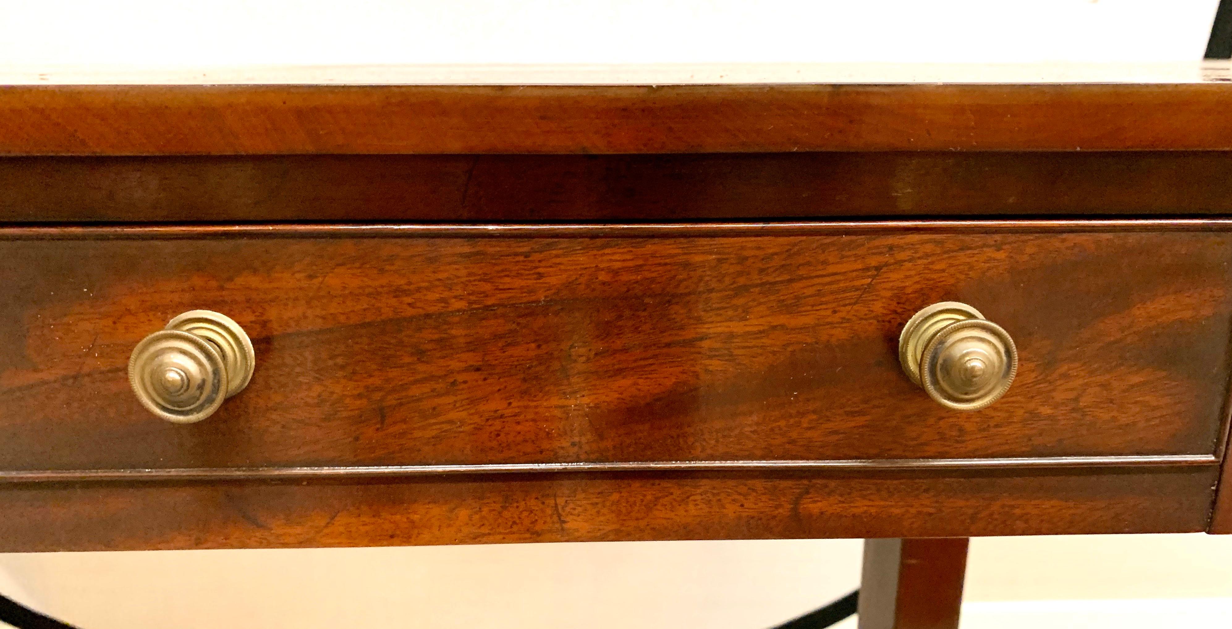 Federal Mahogany Inlay Drop Leaf Console Table Desk In Good Condition In West Hartford, CT