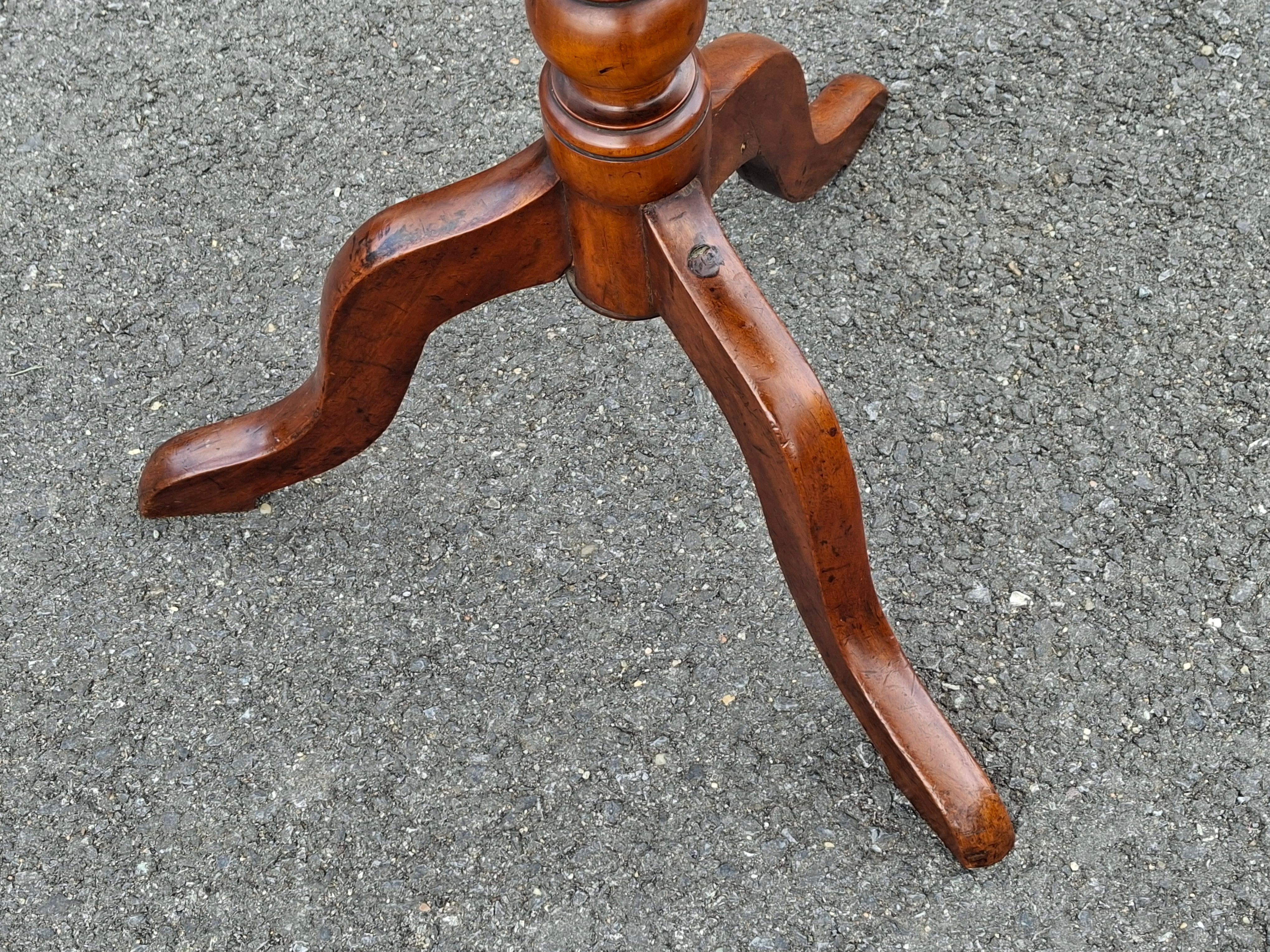 Federal Mahagoni Rechteckig Tilt Top Beistelltisch im Angebot 2