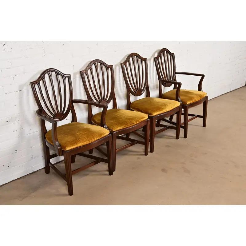 Federal Mahagoni Schild zurück Esszimmerstühle, Satz von sechs im Zustand „Gut“ im Angebot in South Bend, IN