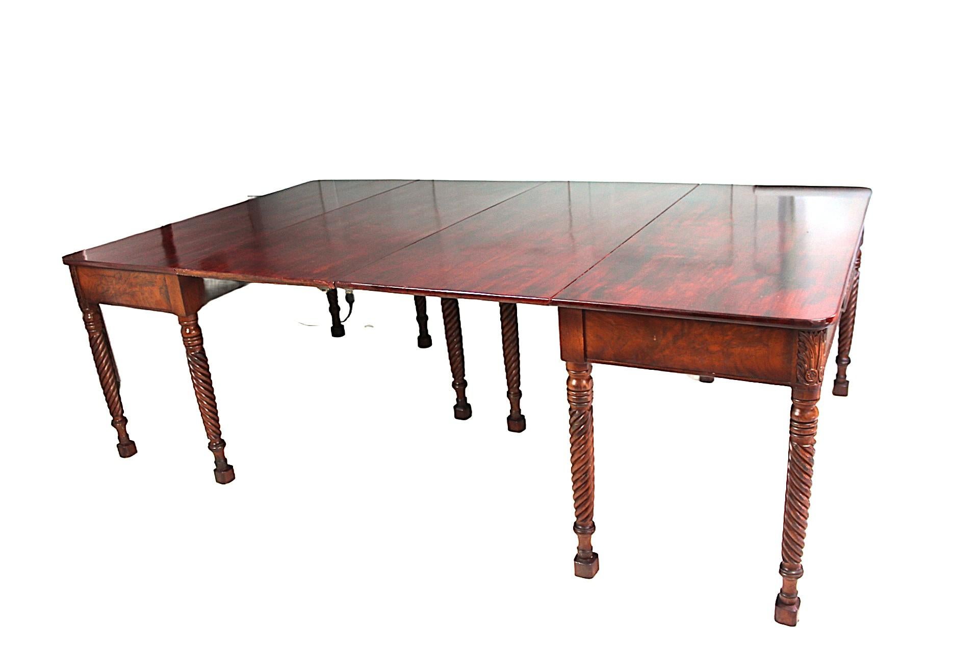 Table à manger cubaine du Massachusetts fédéral en vente 9