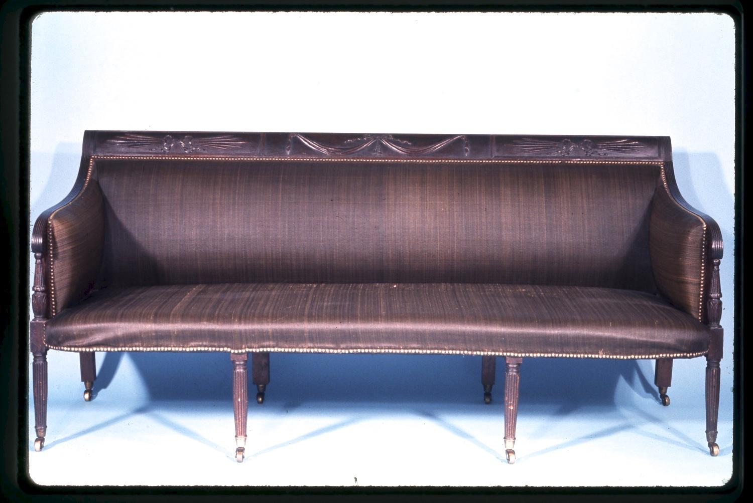 Federal Period Carved Mahogany Sofa Attributed to Duncan Phyfe NY, circa 1810 5