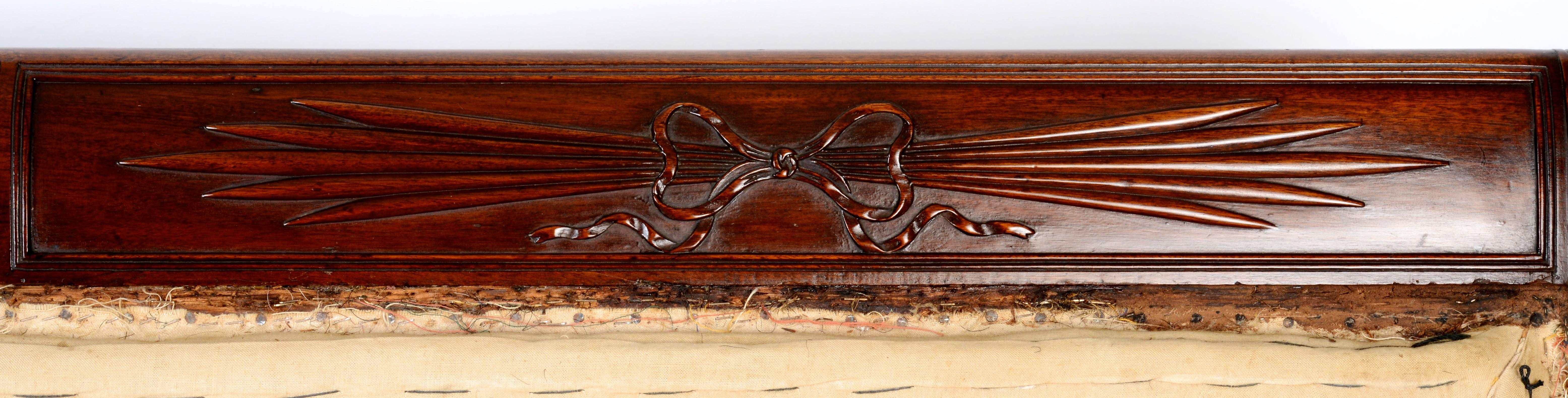 Federal Period Carved Mahogany Sofa Attributed to Duncan Phyfe NY, circa 1810 1