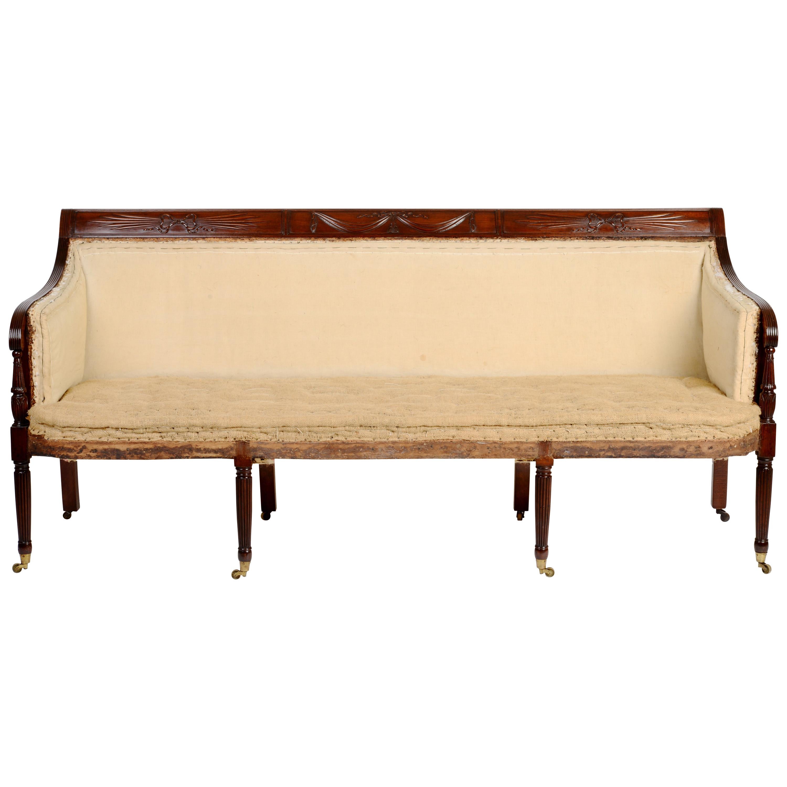Federal Period Carved Mahogany Sofa Attributed to Duncan Phyfe NY, circa 1810