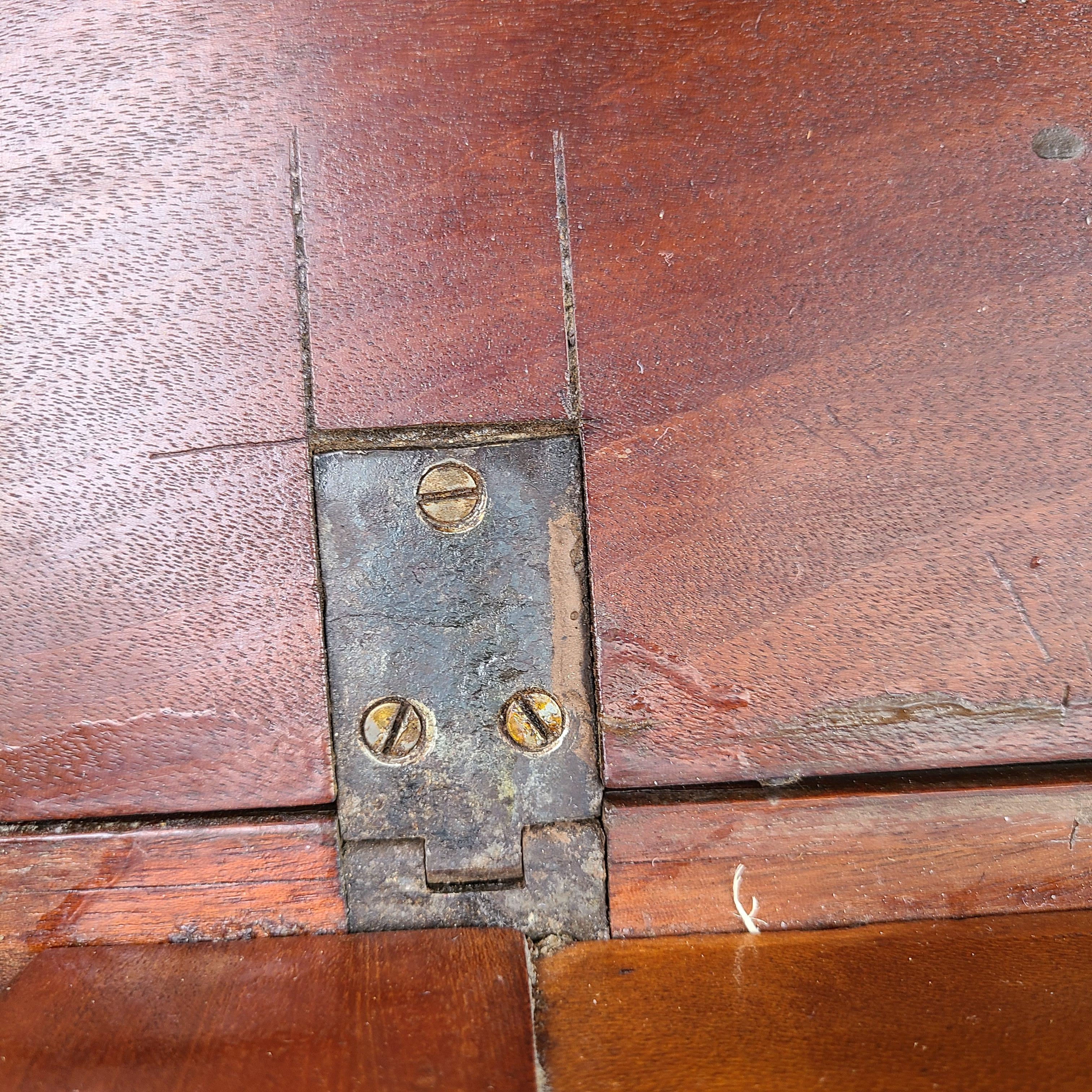 Federal Period Mahogany Carved Drop Leaf Dining Table 4