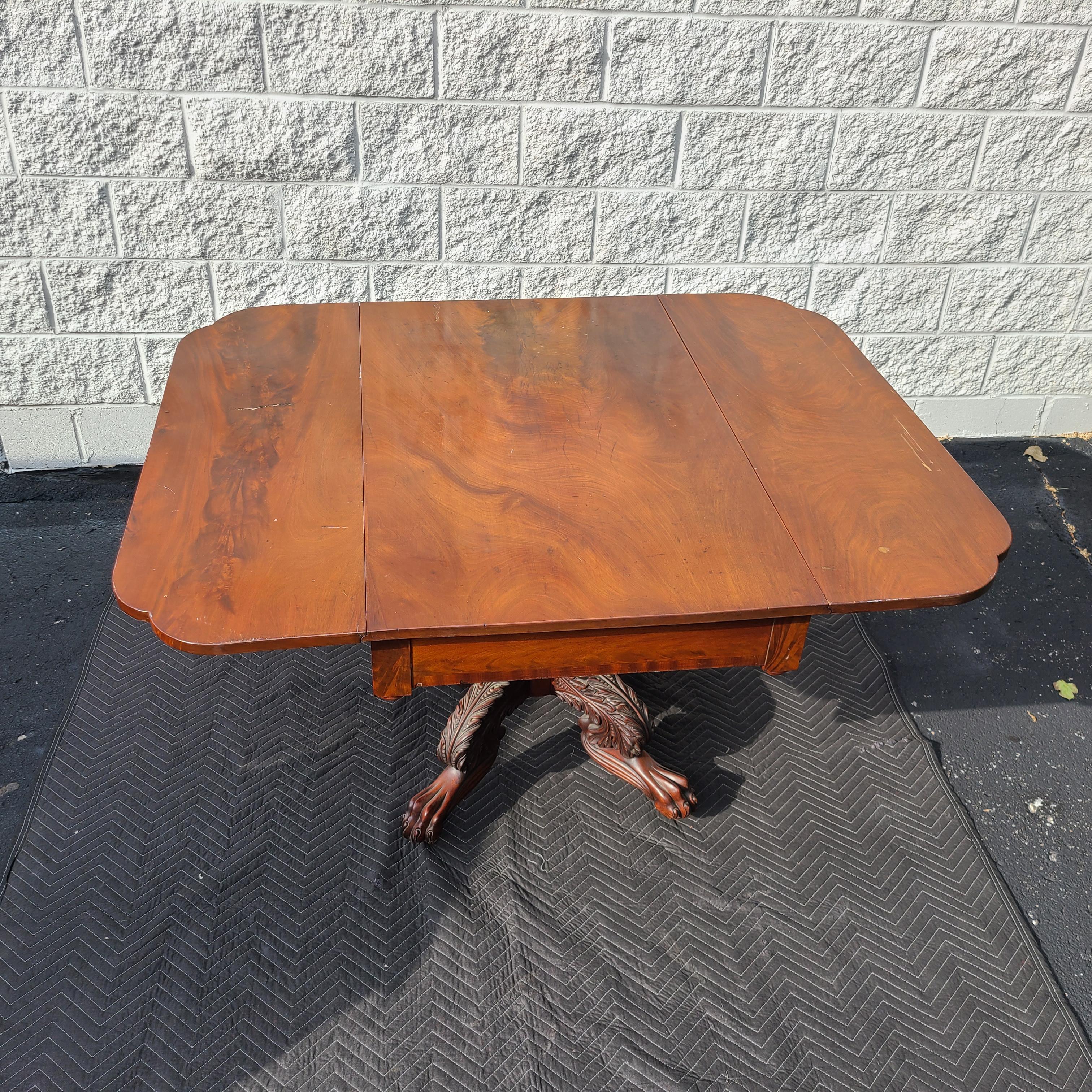 Early 19th Century Federal Period Mahogany Carved Drop Leaf Dining Table