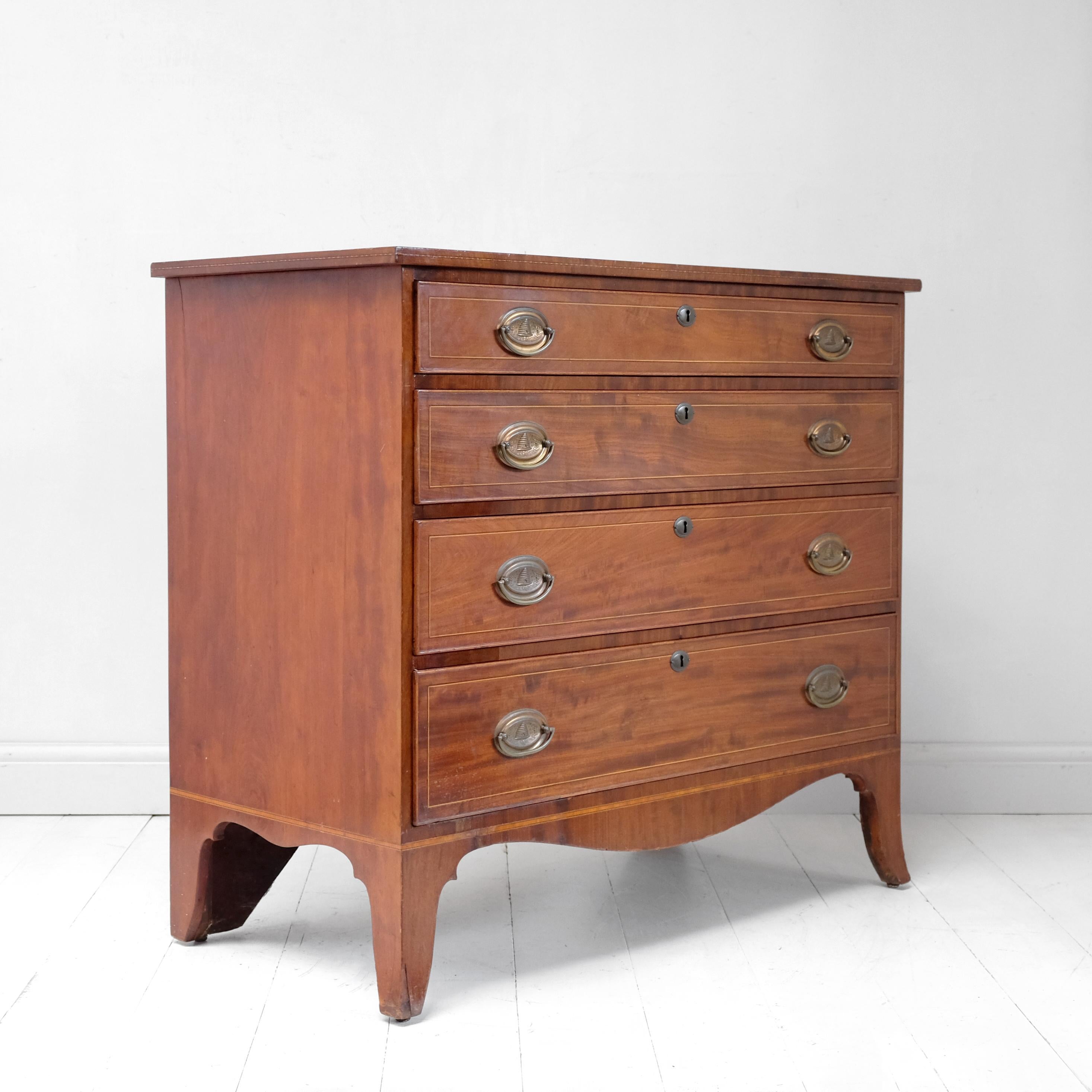 Federal Period Mahogany Chest of Drawers, American with Provenance, 18th Century For Sale 4