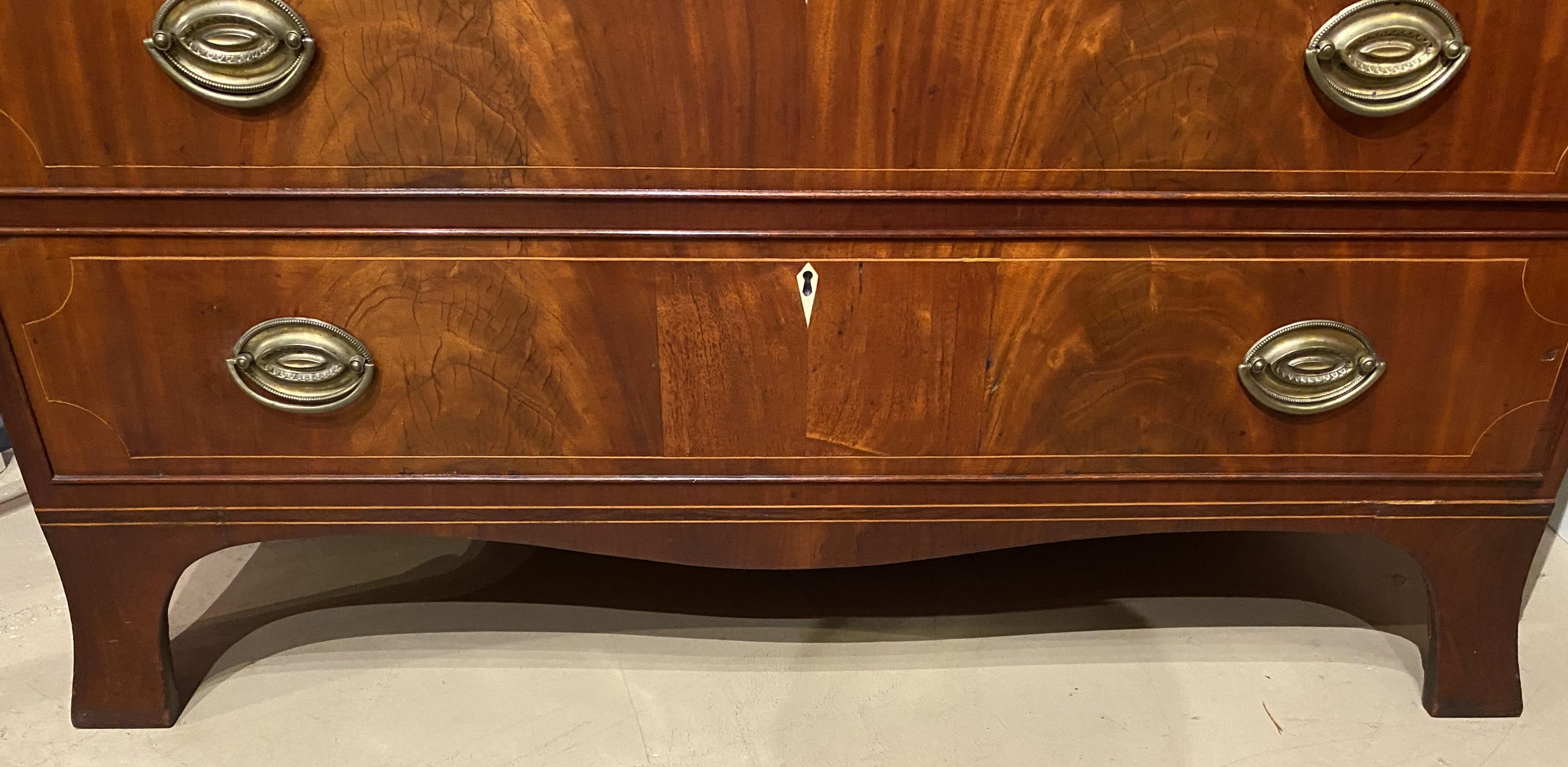 Federal Period Massachusetts Mahogany Secretary Desk with Cylinder Tambour For Sale 6
