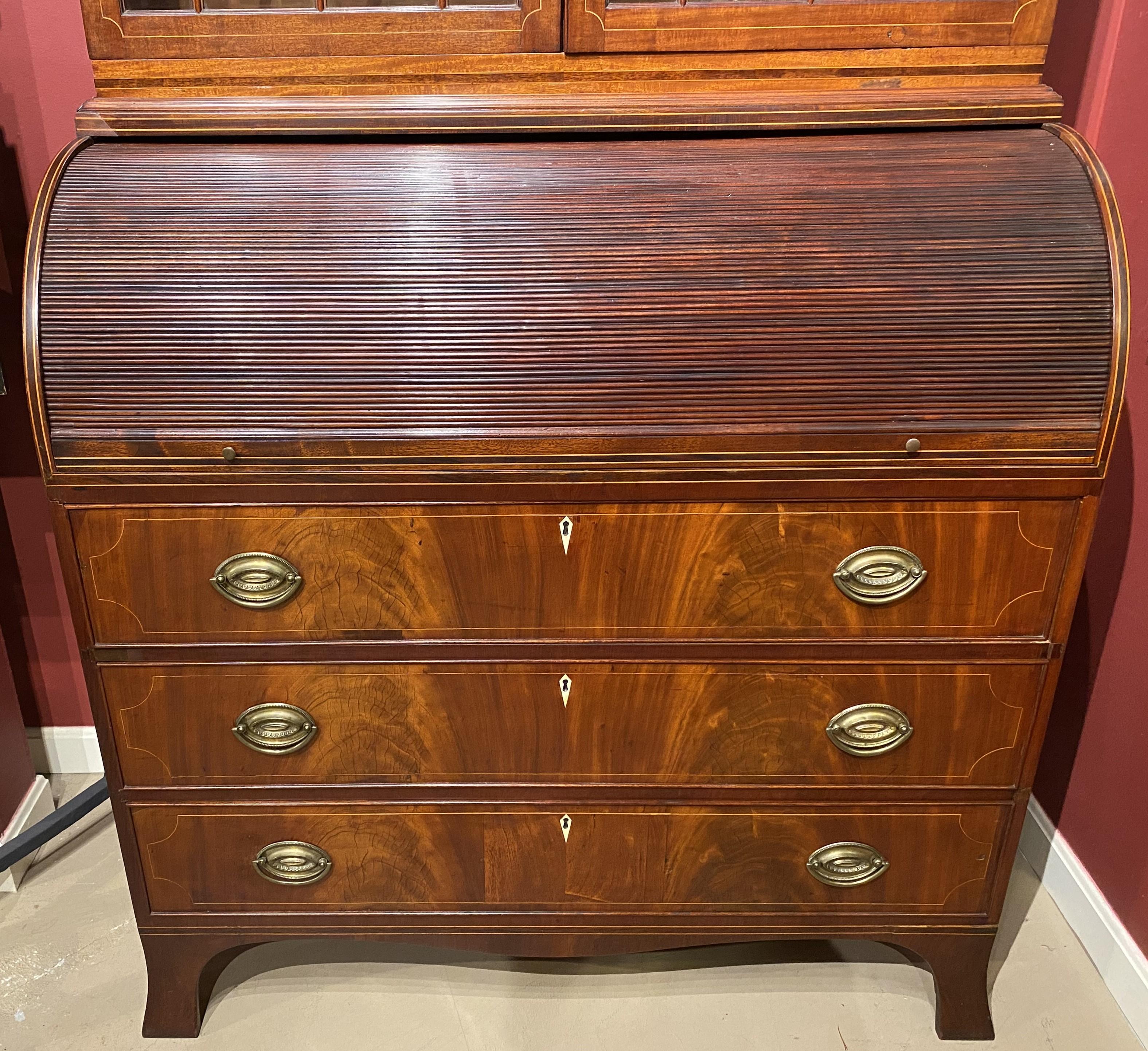American Federal Period Massachusetts Mahogany Secretary Desk with Cylinder Tambour For Sale