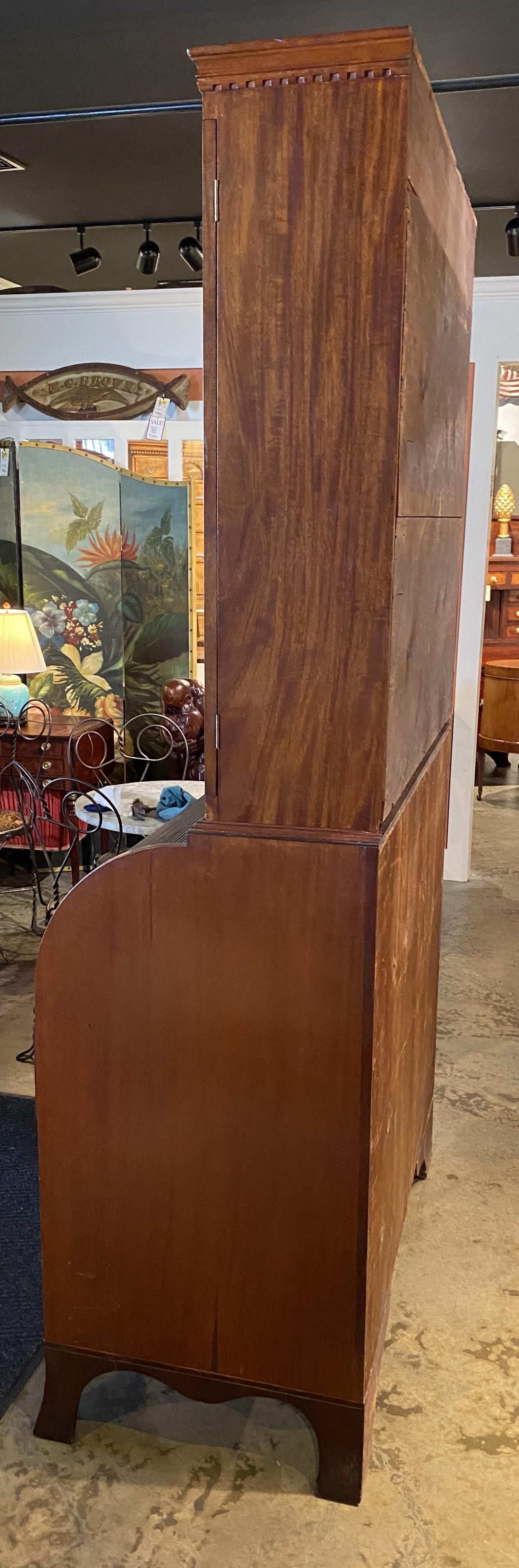 18th Century Federal Period Massachusetts Mahogany Secretary Desk with Cylinder Tambour For Sale