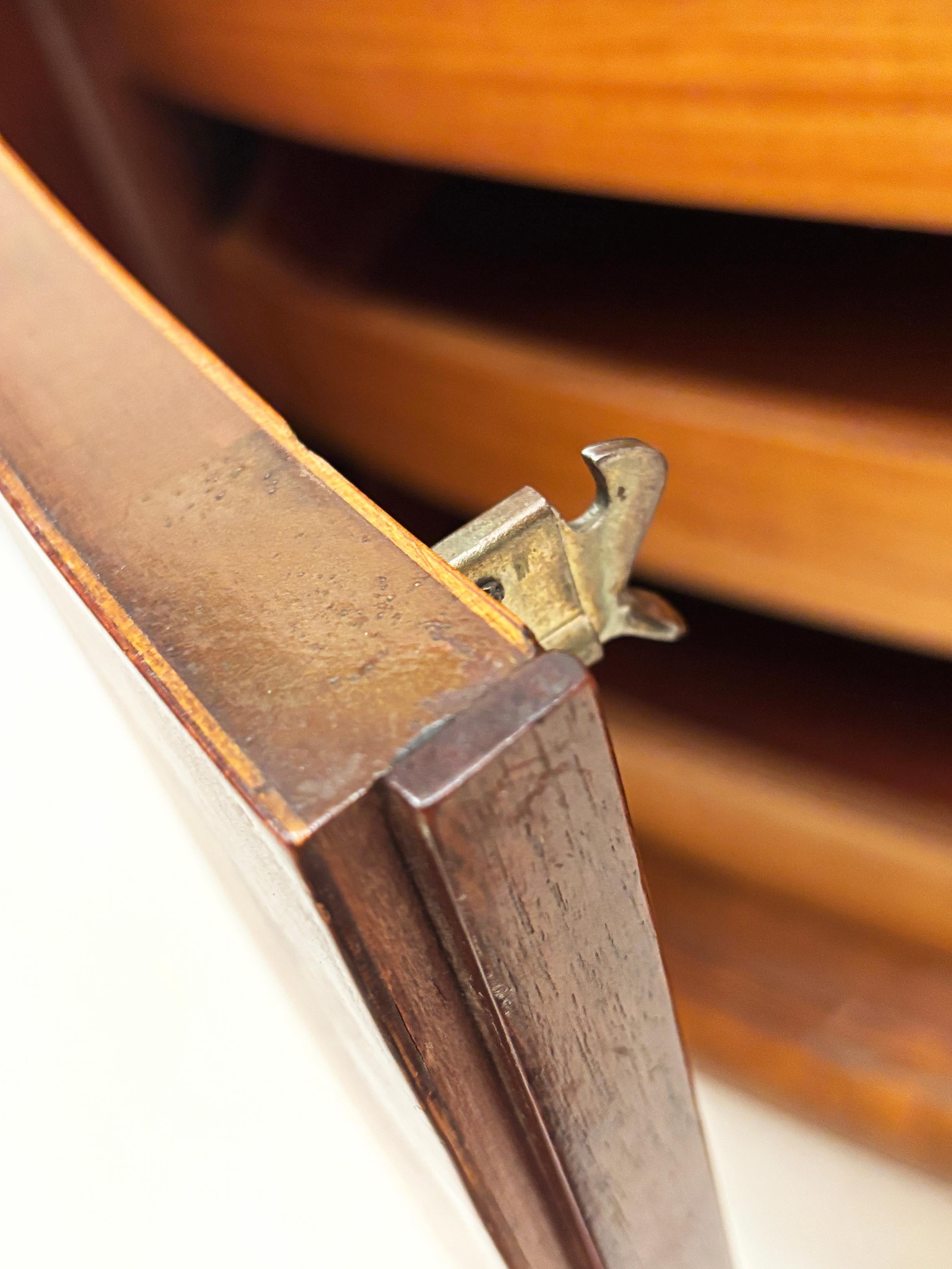 Credenza in stile Feder Revival francese 1915-1930 ca. in vendita 10