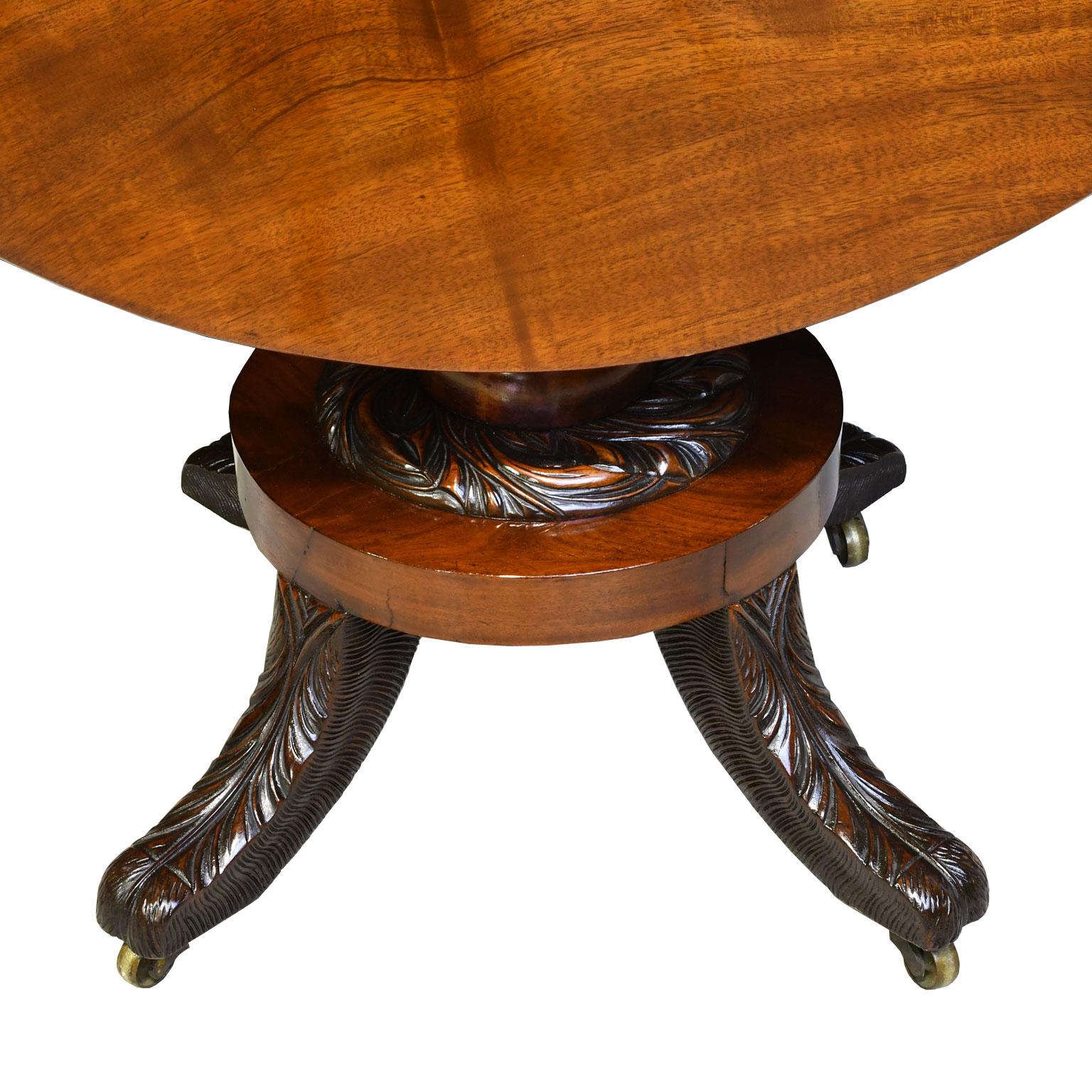 American Federal Round Pedestal Table in West Indies Mahogany, New York, circa 1820
