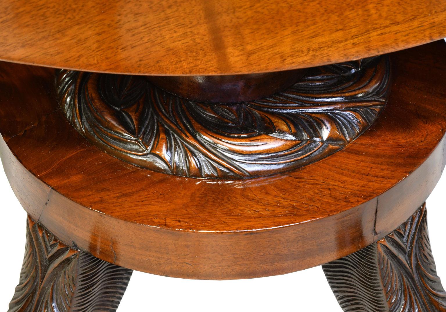 19th Century Federal Round Pedestal Table in West Indies Mahogany, New York, circa 1820