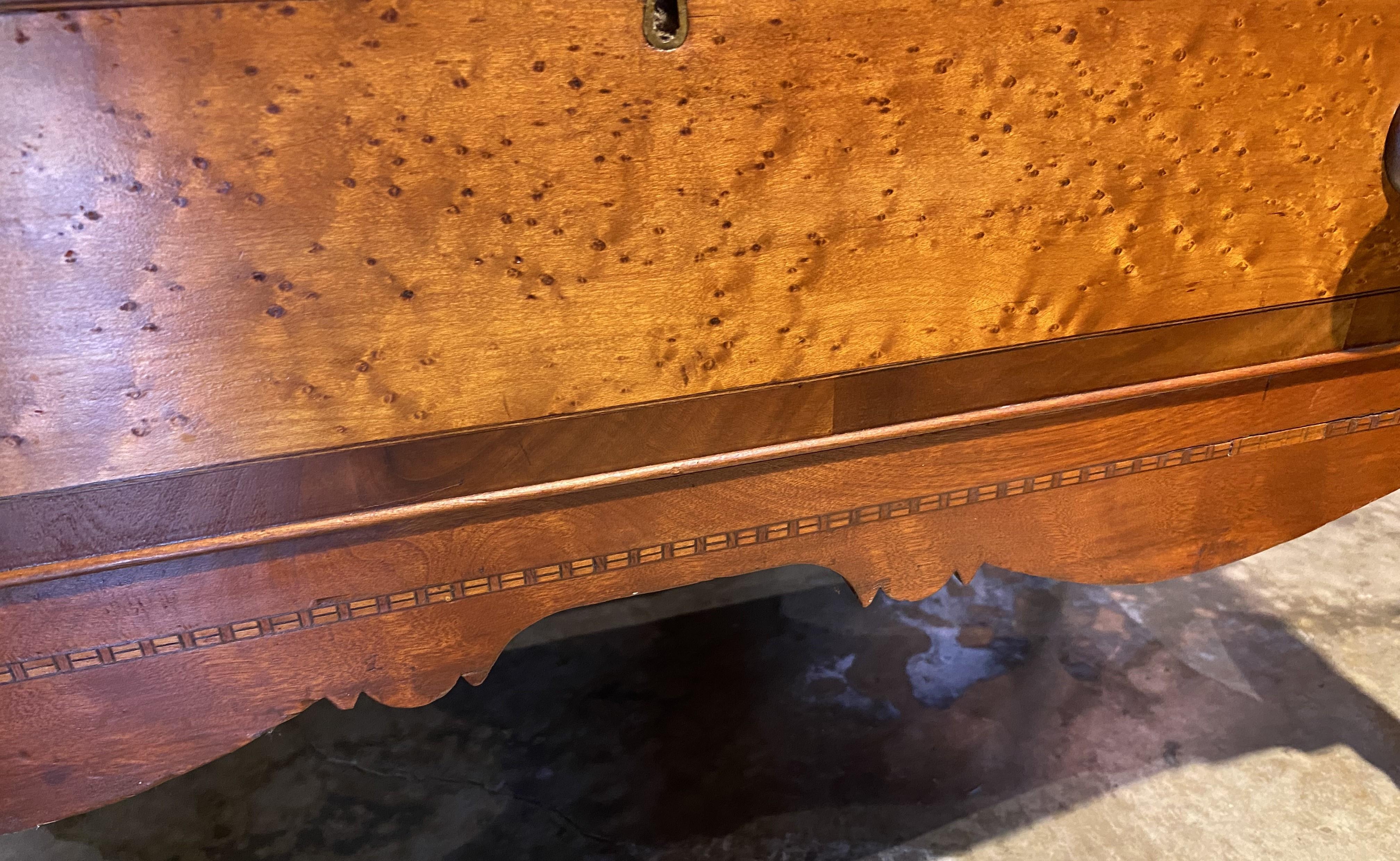 Federal Sheraton Chest with Birdseye Maple Drawer Fronts circa 1820 4