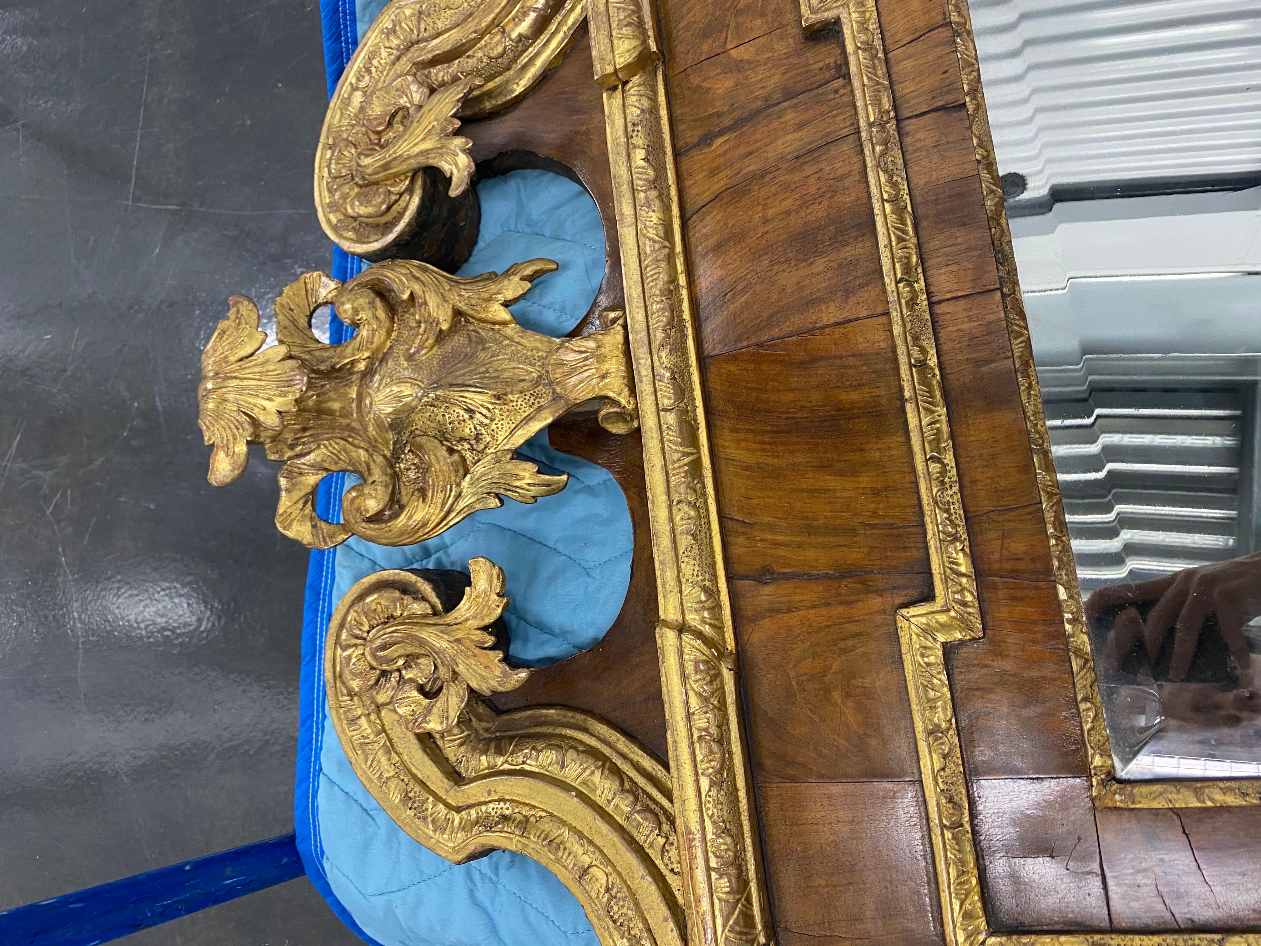 Federal Style Gilded Carved Wood Mirror, 19th Century For Sale 13