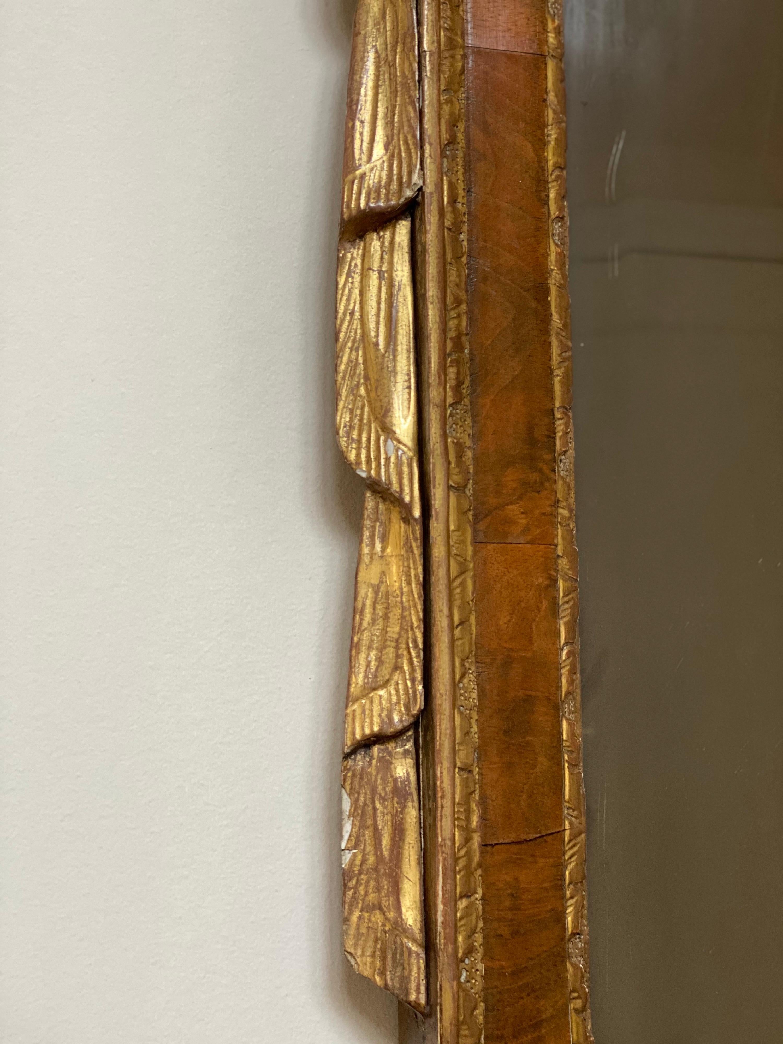 Gilt Federal Style Gilded Carved Wood Mirror, 19th Century For Sale