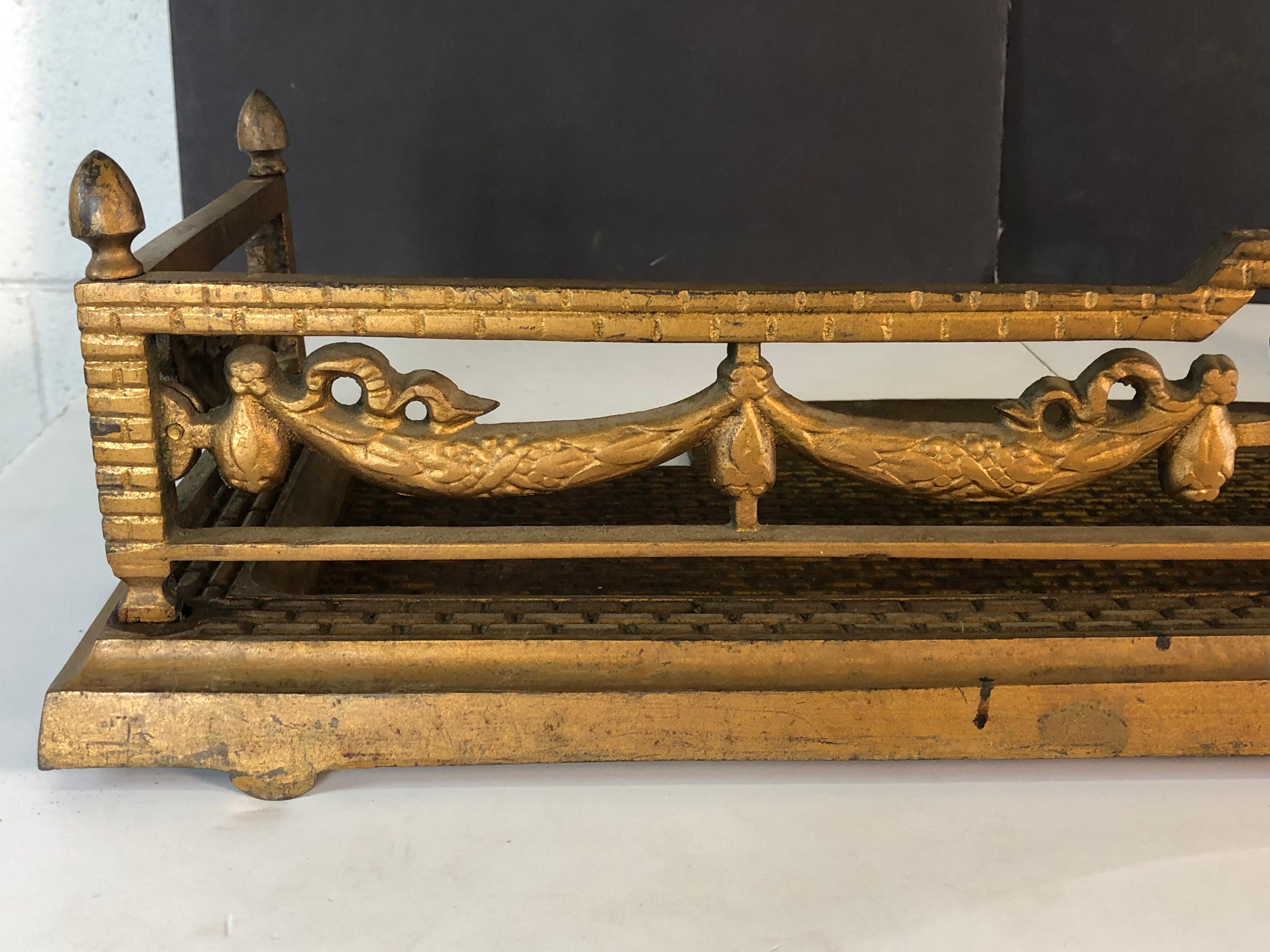 Federal Style Gilt over Bronze Fire Place Fender In Fair Condition For Sale In Amherst, NH