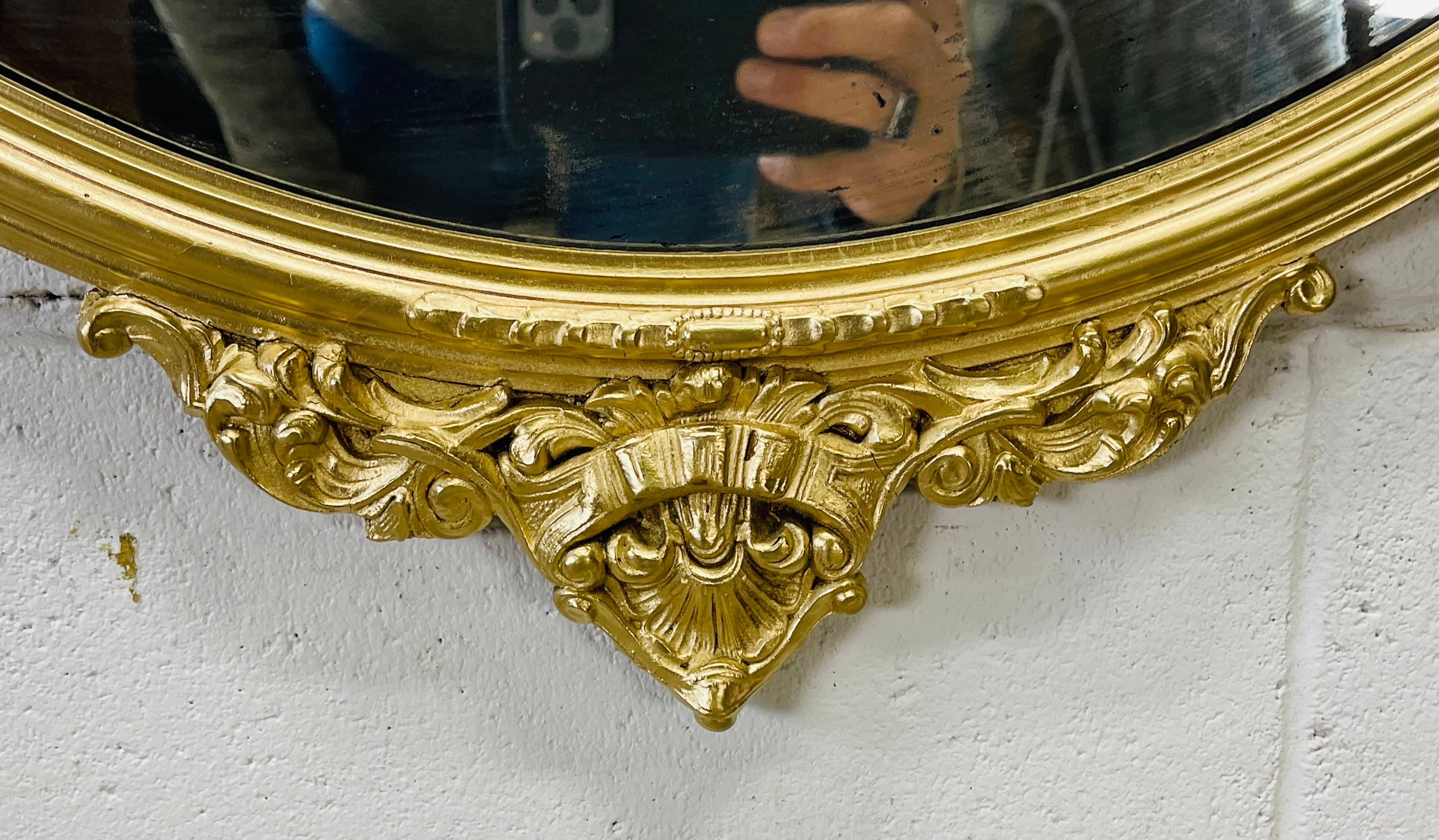20th Century Federal Style Gilt Painted Wood Round Wall Mirror For Sale