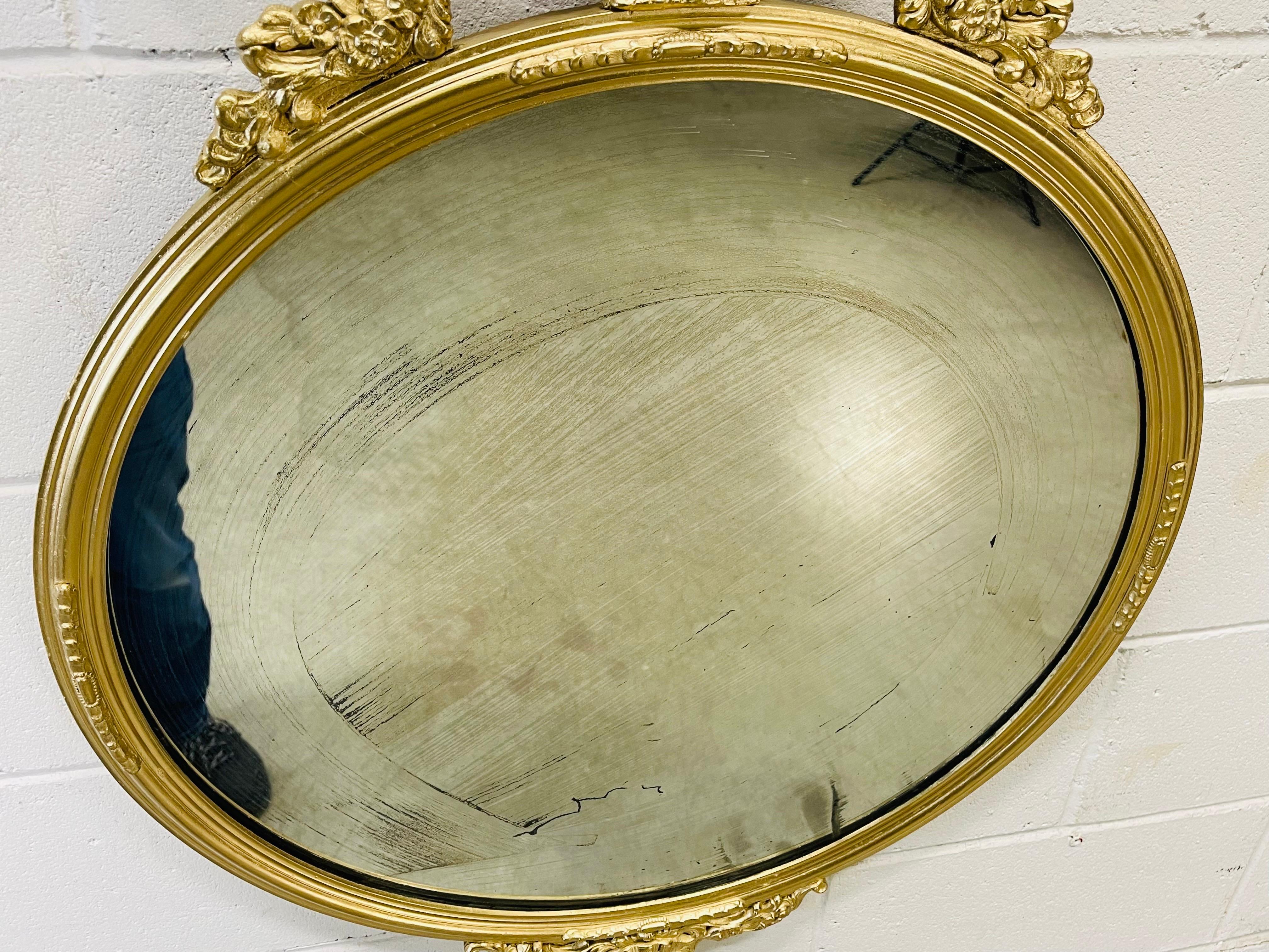Federal Style Gilt Painted Wood Round Wall Mirror For Sale 1