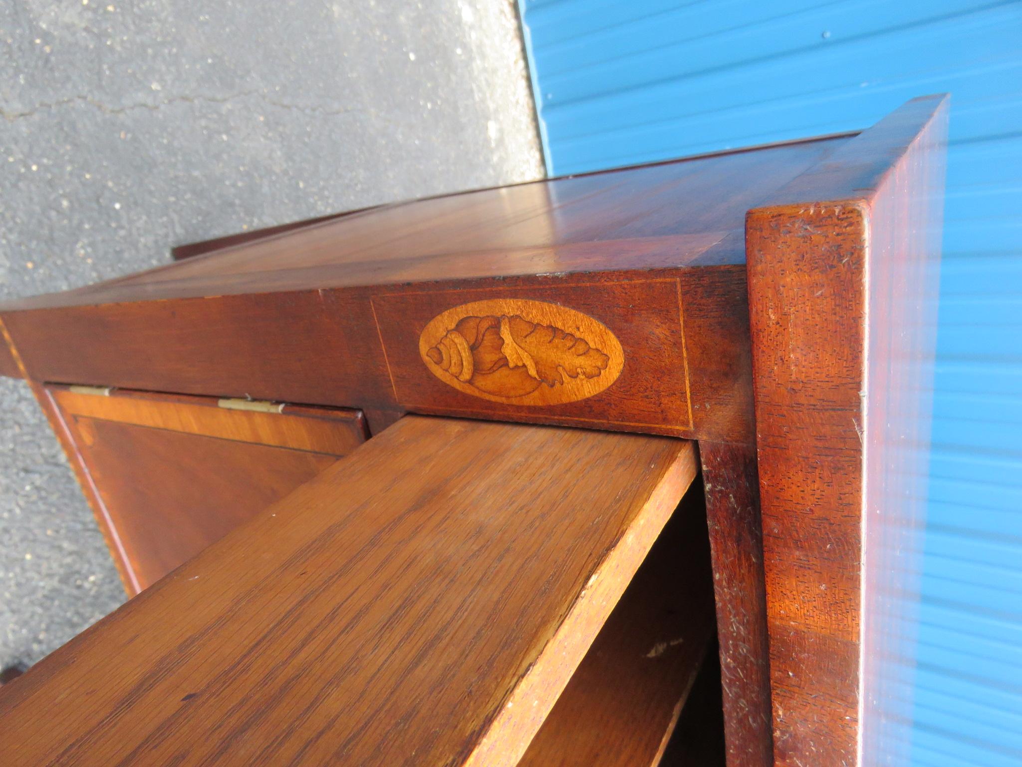Federal Style Inlaid Sideboard 3