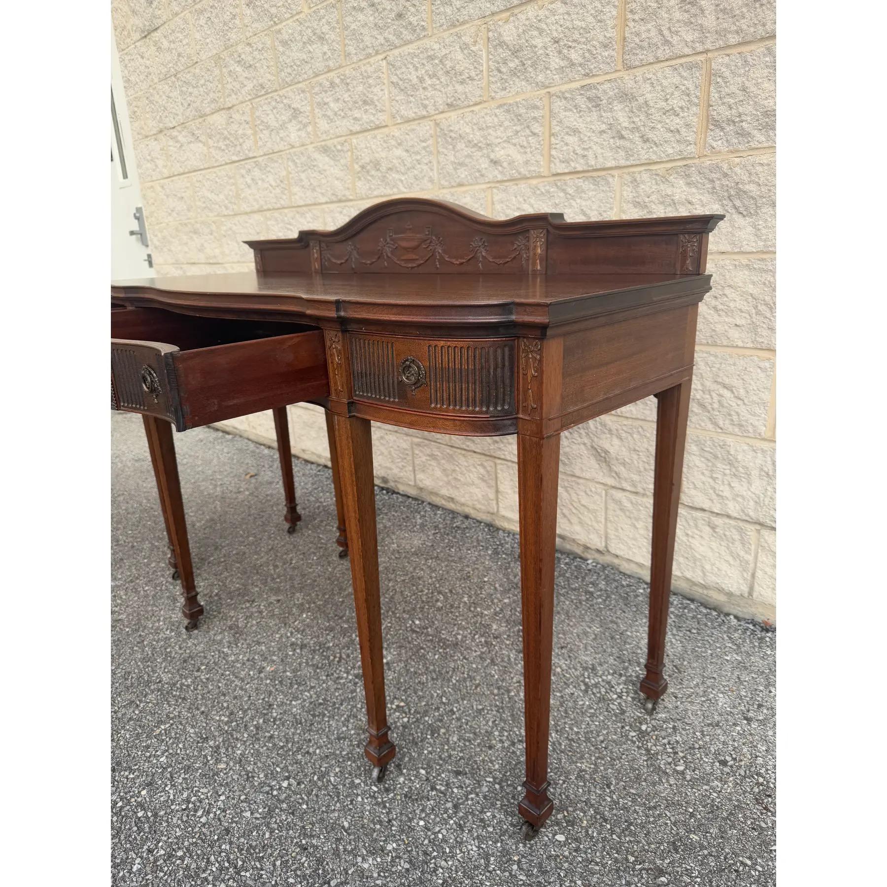 Federal-Style Mahogany Bow-Front Sideboard With Carved Backsplash and Brass Hard In Good Condition For Sale In Elkton, MD