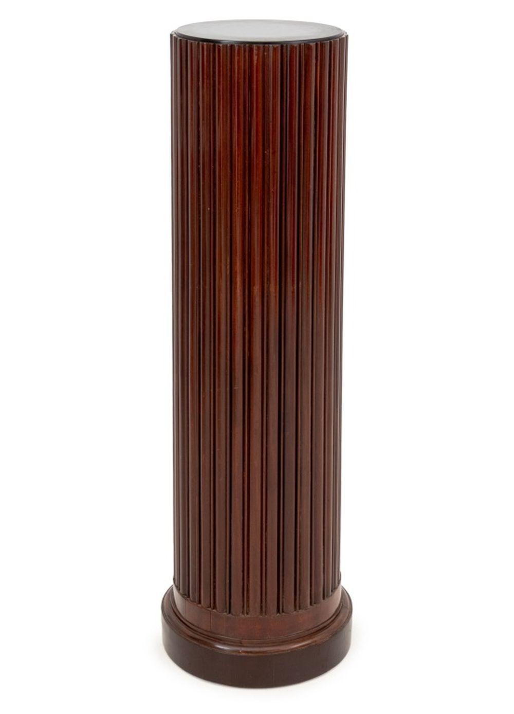 Federal Style Mahogany Circular Reeded Pedestal, with black slate top. 44