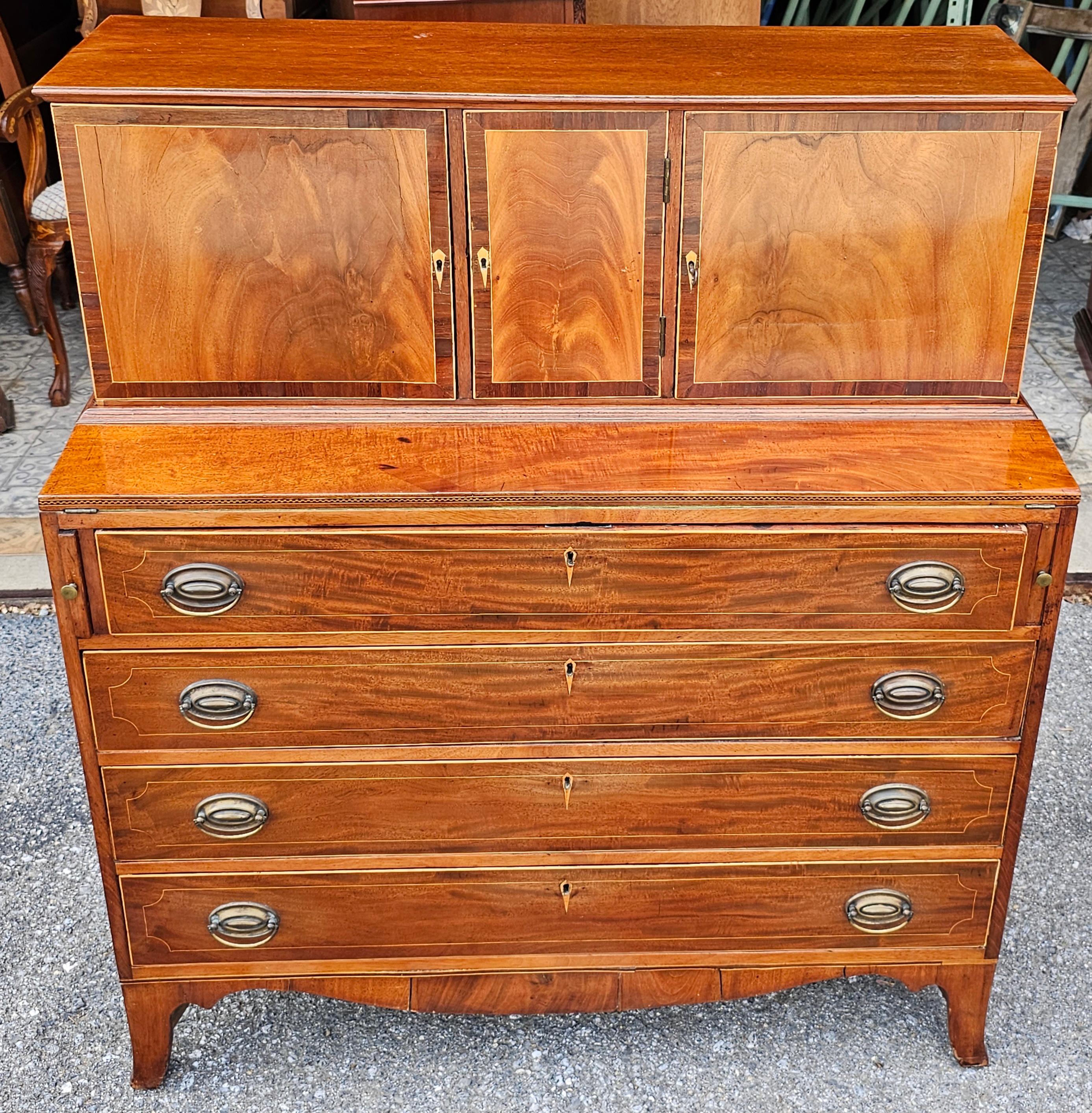 Americano Cassettiera in stile Feder in due parti in mogano satinato, circa 1900 in vendita