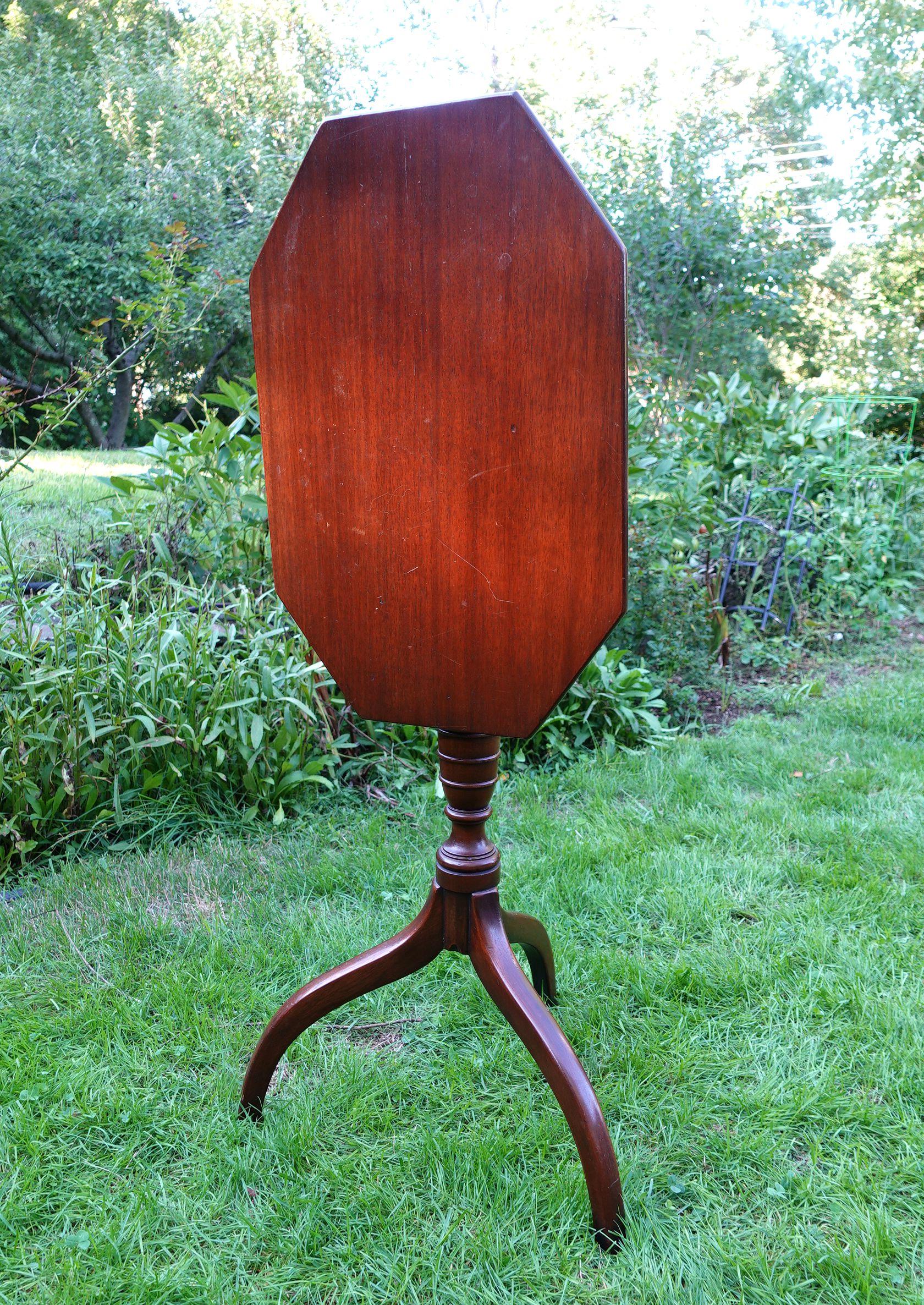 Federal Style Walnut Tilt-Top Candlestand For Sale 3