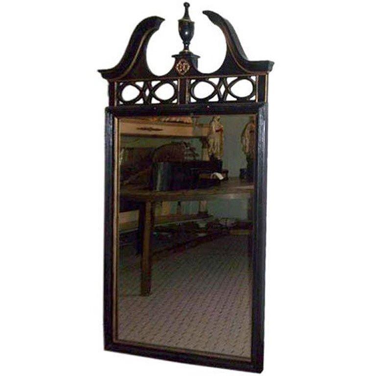 20th Century Federal Style Wood Mirror with Gilt Detailing For Sale
