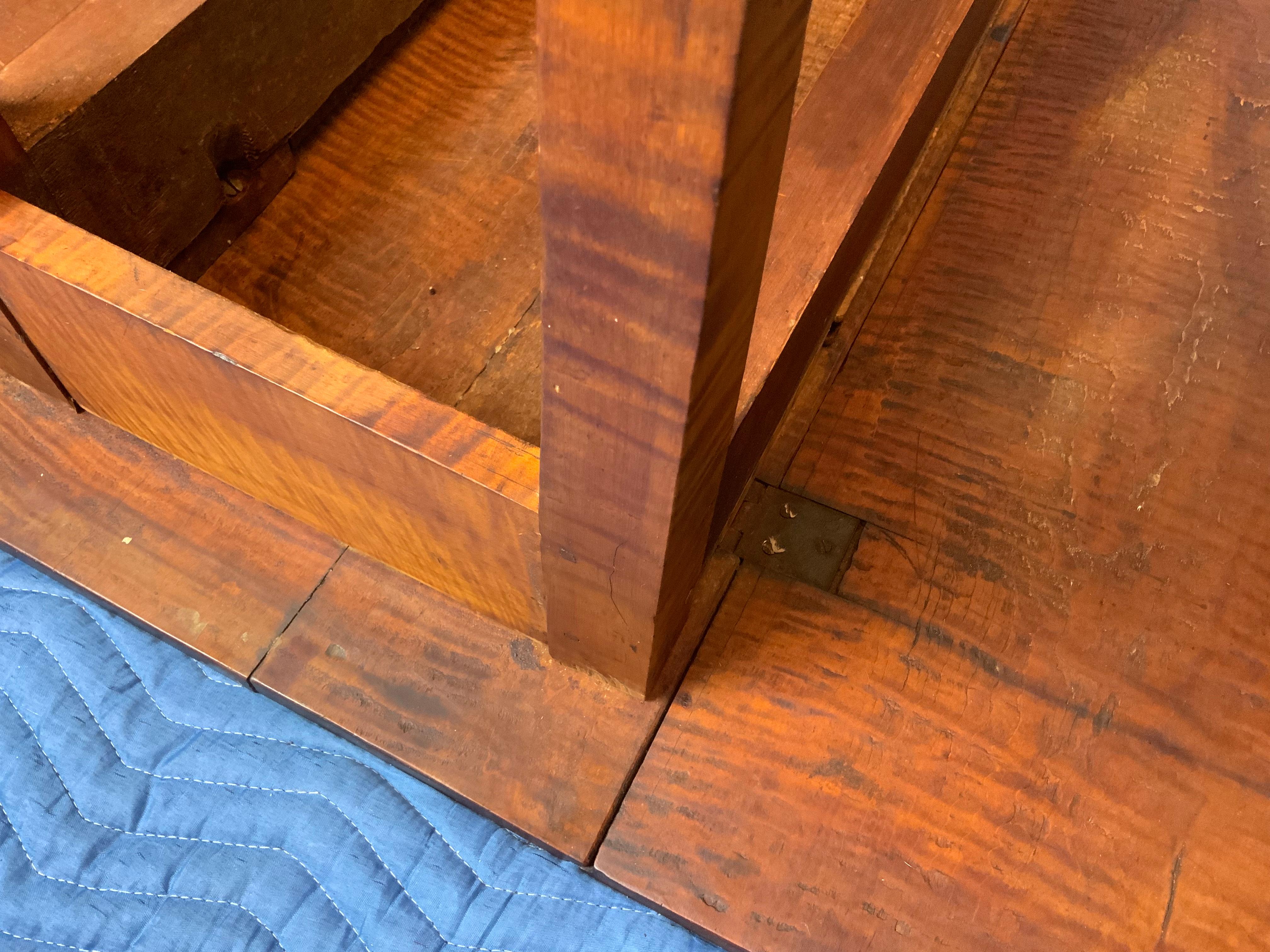 Federal Tiger Maple Drop Leaf Table 4