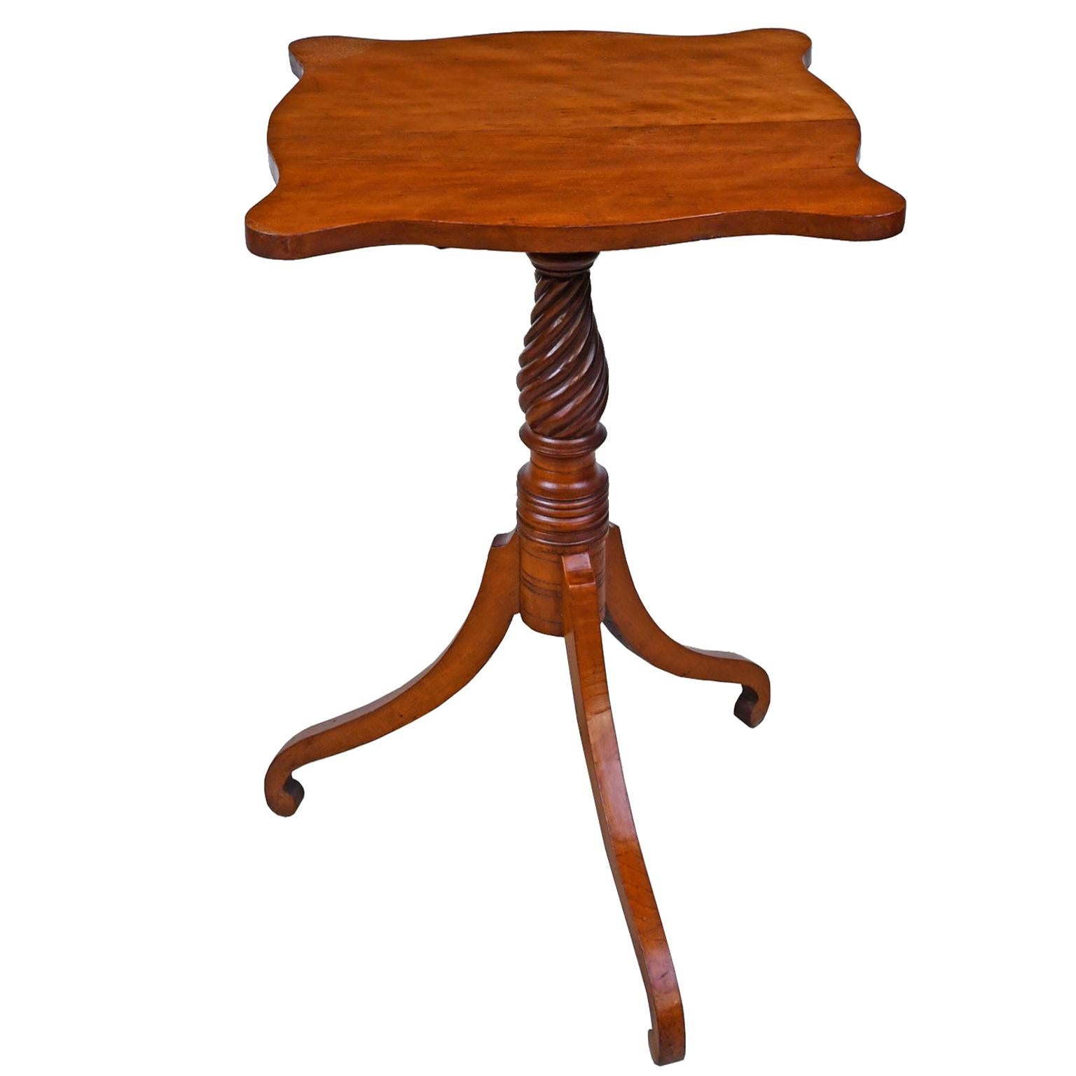Federal Tilt-Top Tripod Candlestand/Table in Cherrywood, New England, circa 1810