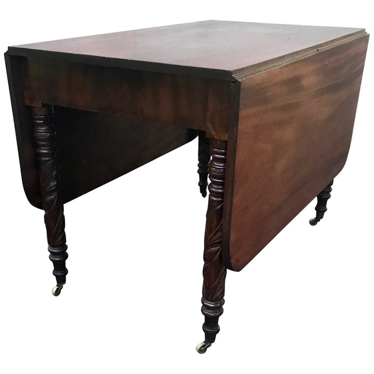 Federal Tobacco Leaf Carved Leg Table For Sale at 1stDibs