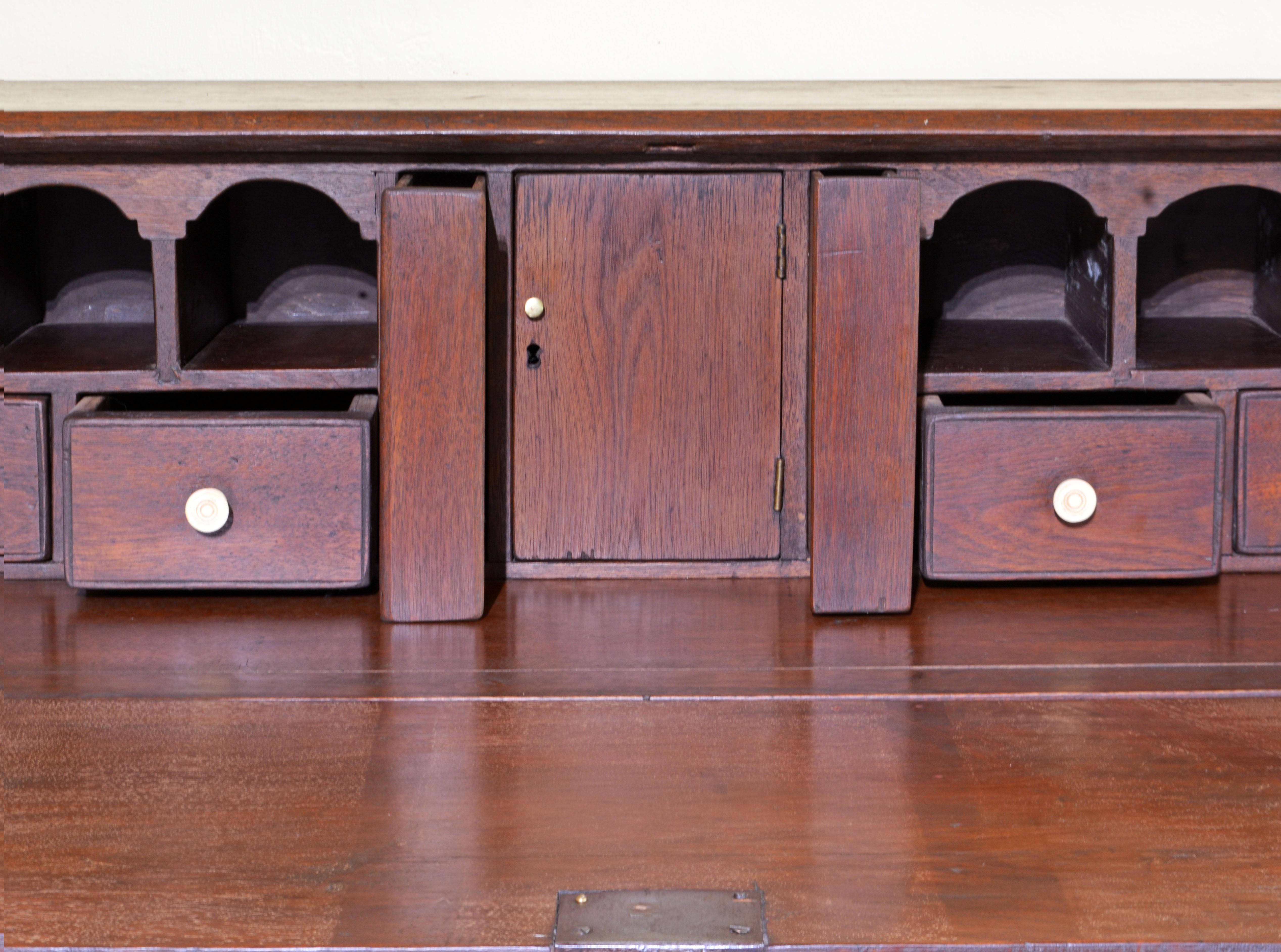 Southern Federal Walnut Slant Front Desk, Piedmont Region Virginia 1800-1820 1