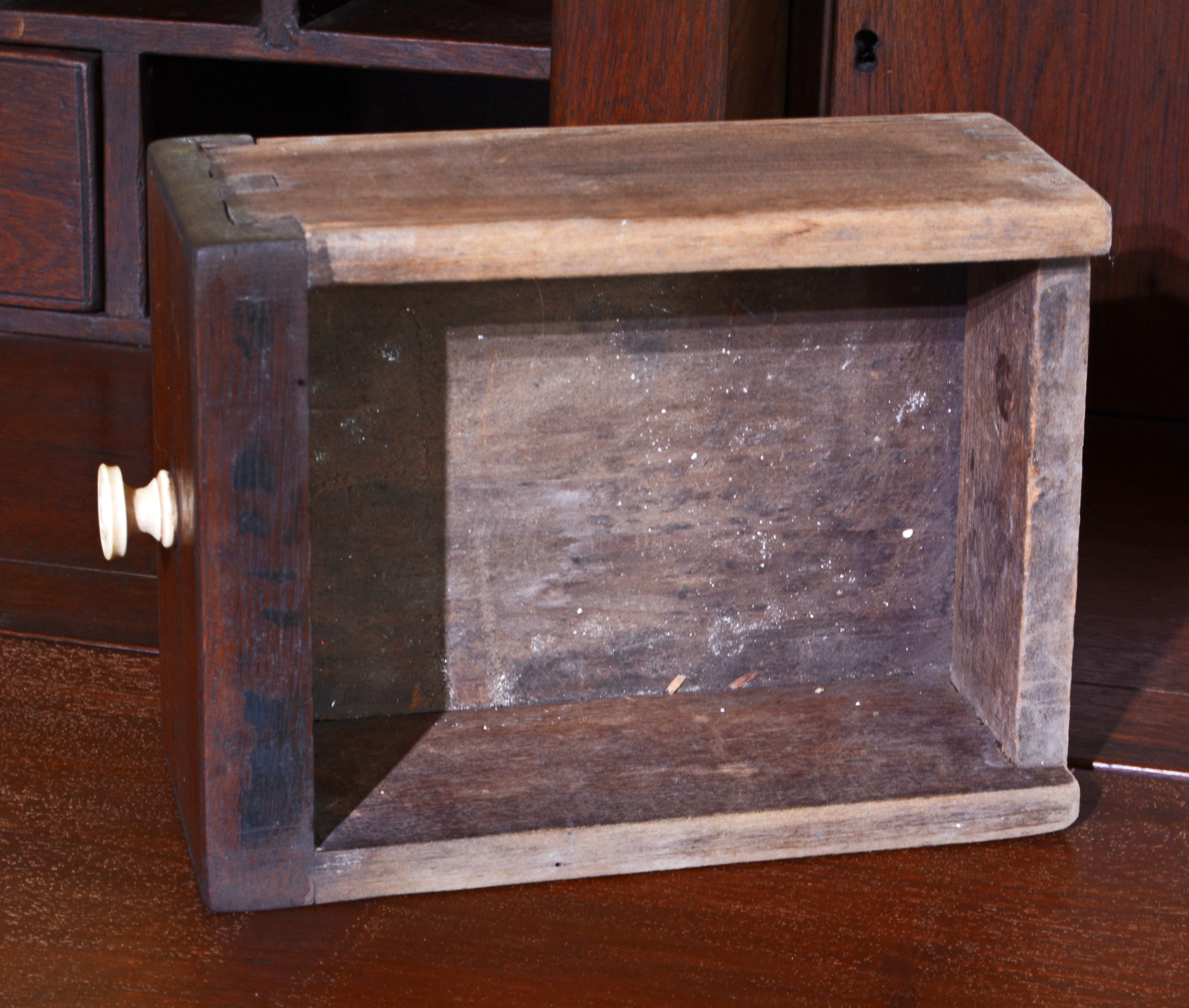 Southern Federal Walnut Slant Front Desk, Piedmont Region Virginia 1800-1820 2