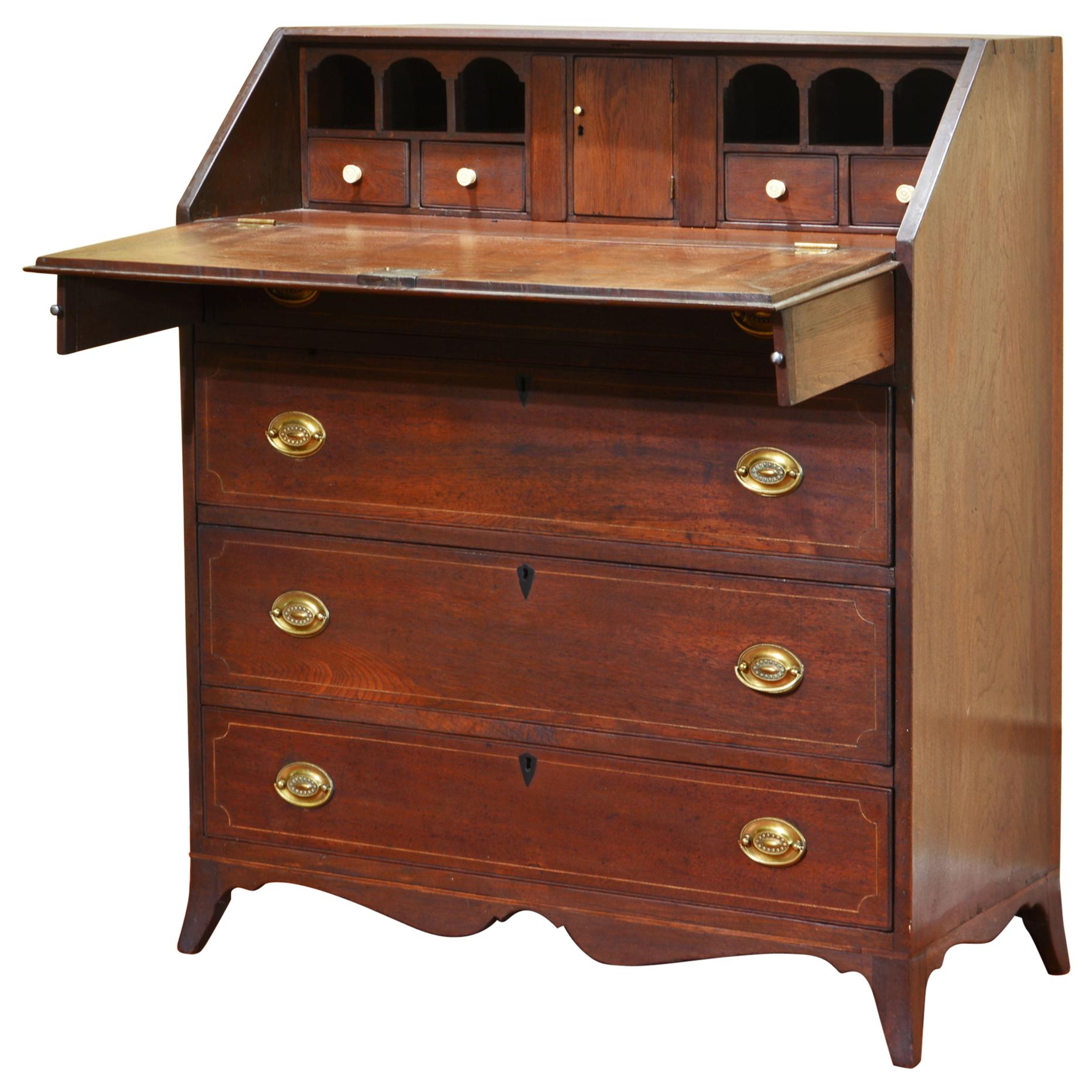 Southern Federal Walnut Slant Front Desk, Piedmont Region Virginia 1800-1820