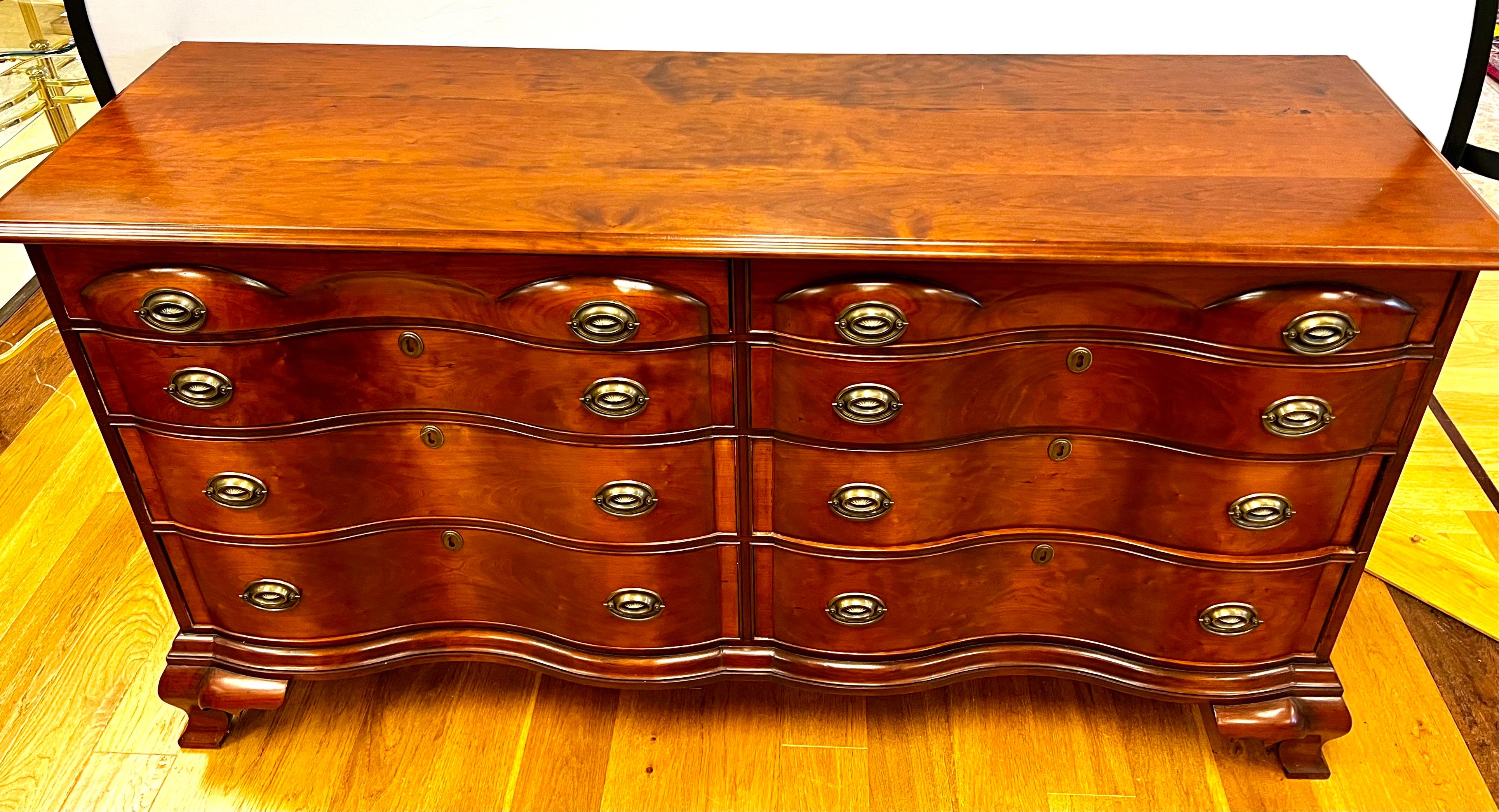 Federalist Furniture Grand Mahogany Double Serpentine Dresser Chest of Drawers 4