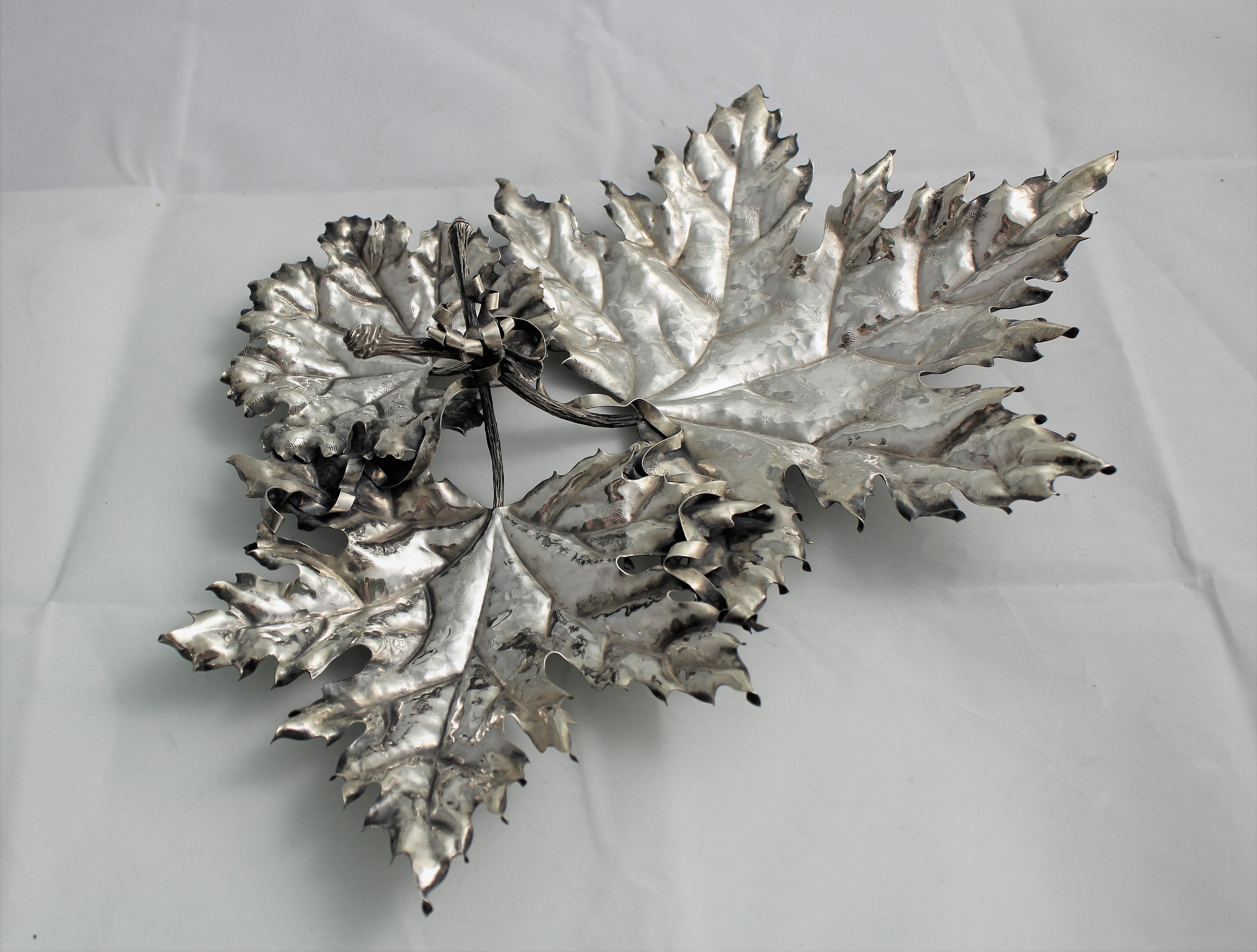 Modern Federico Buccellati Sterling Silver Leaves Centerpiece, Italy, 1980s For Sale